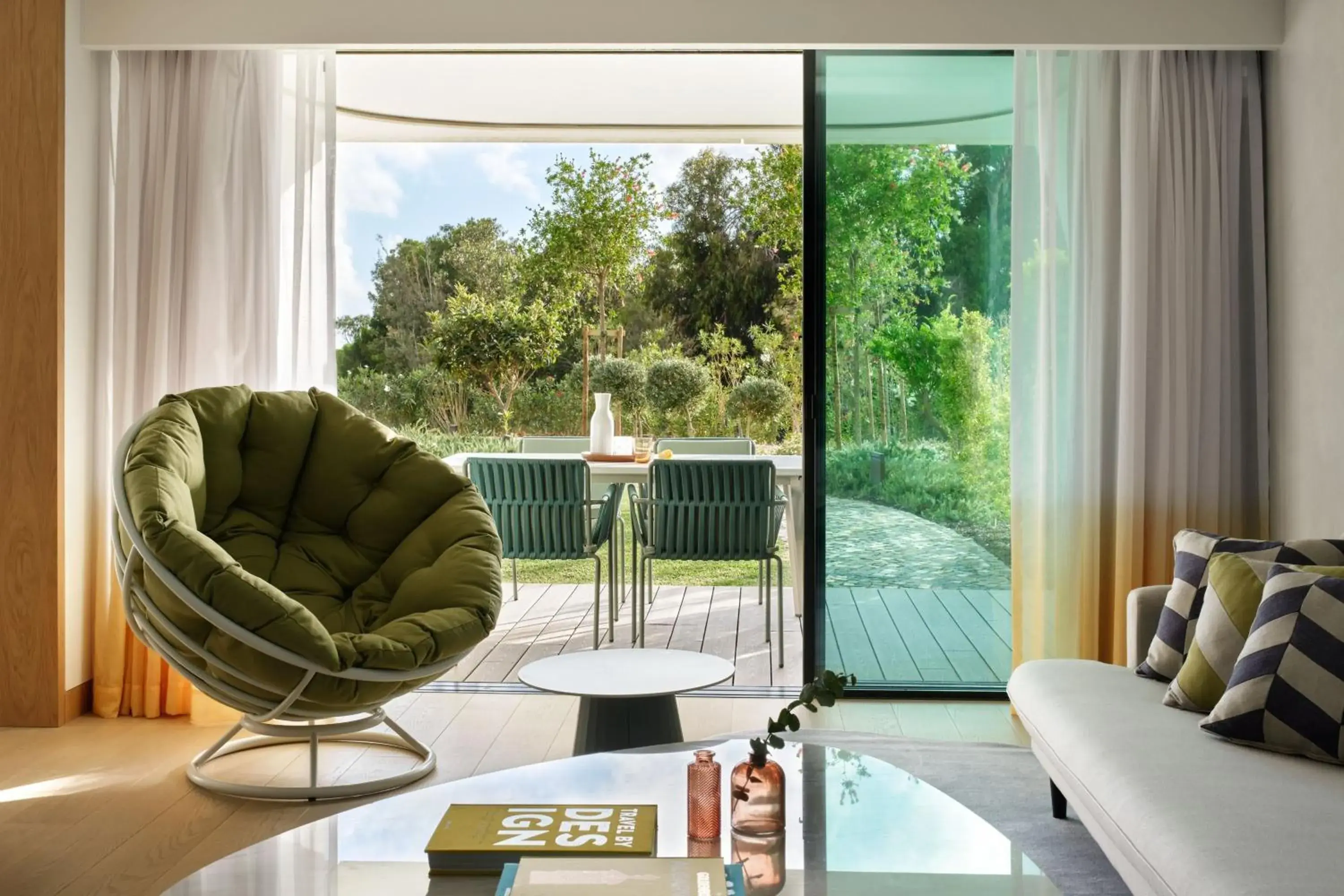 Fantastic Two-Bedroom Residence with Balcony and Garden Access in W Residences Algarve Fantastic Two-Bedroom Residence with Balcony and Garden Access in W Residences Algarve