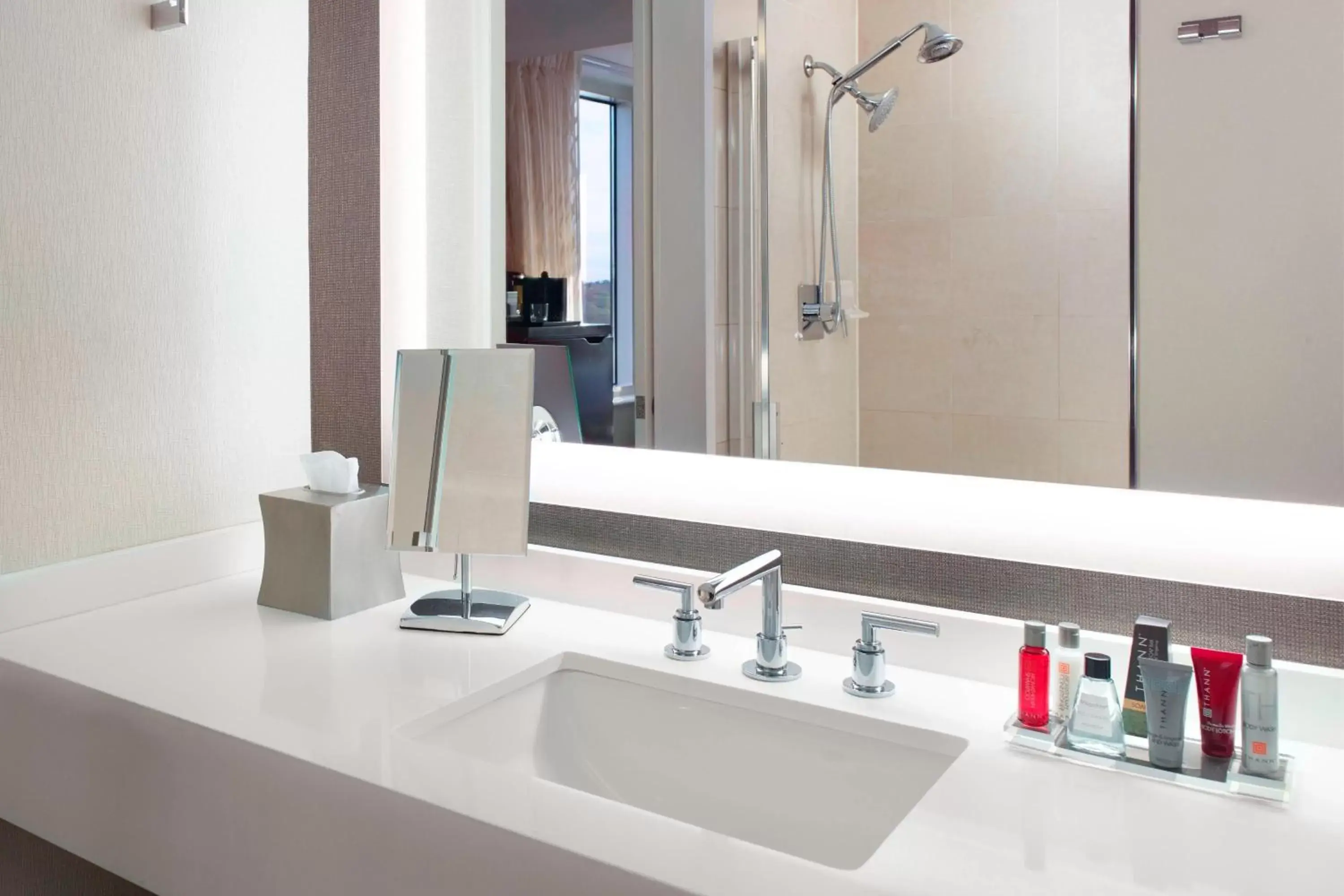 Guest Double Room with Two Double Beds in Augusta Marriott at the Convention Center Guest Double Room with Two Double Beds in Augusta Marriott at the Convention Center