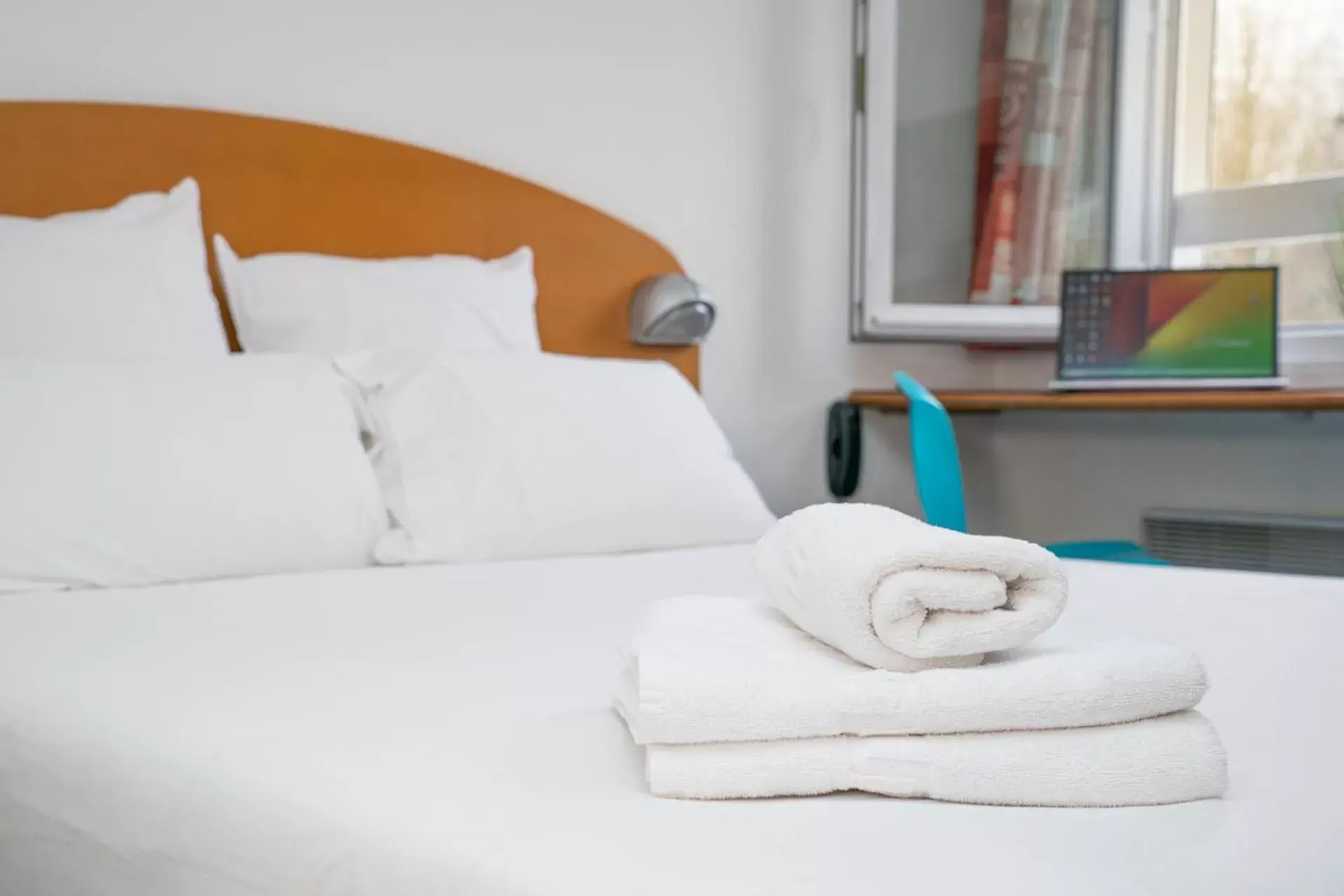 Double Room - Disability Access in Quick Palace Pau Zénith Double Room - Disability Access in Quick Palace Pau Zénith