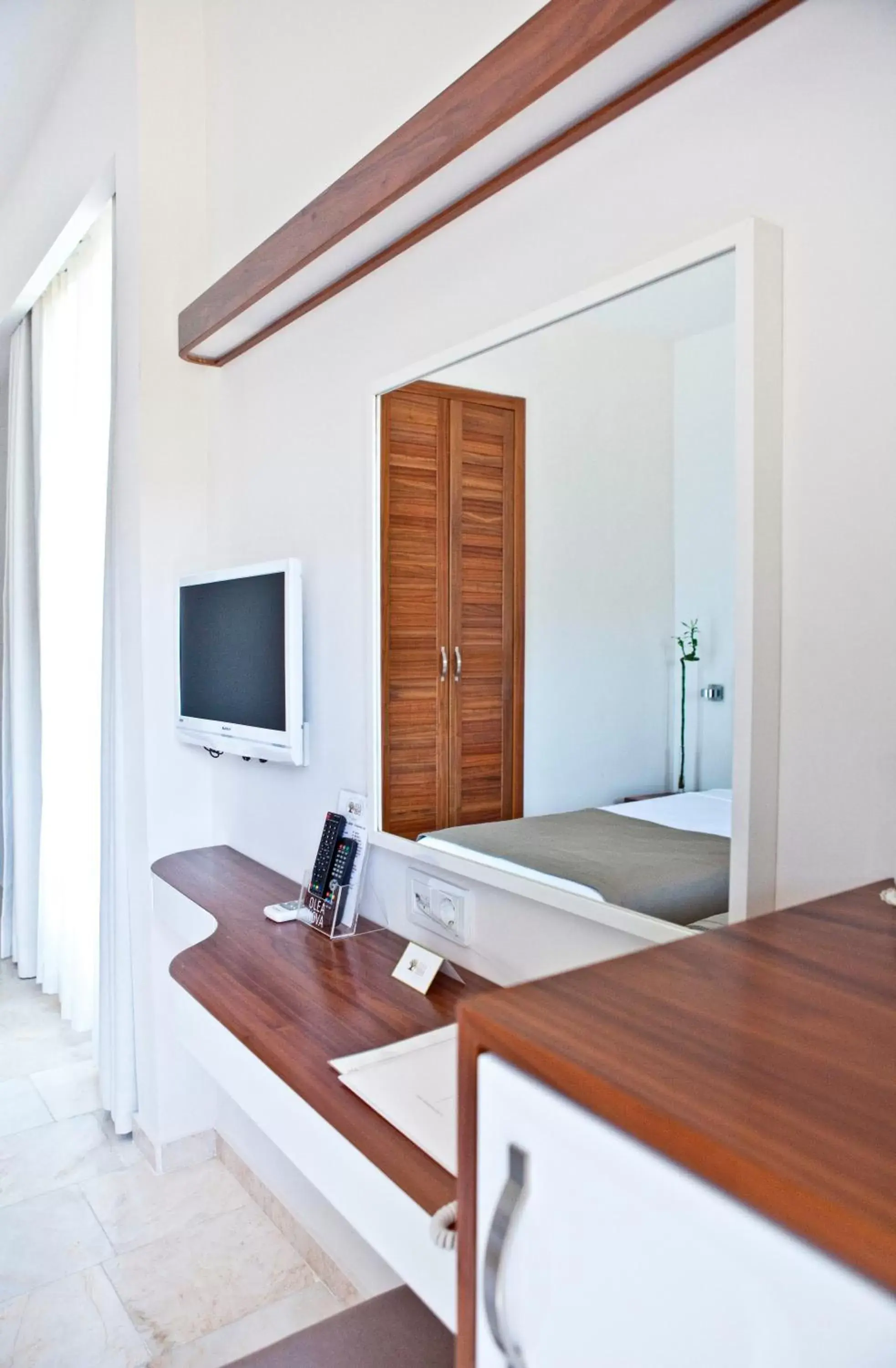 Standard Twin Room with Partial Sea View in Olea Nova Hotel Standard Twin Room with Partial Sea View in Olea Nova Hotel