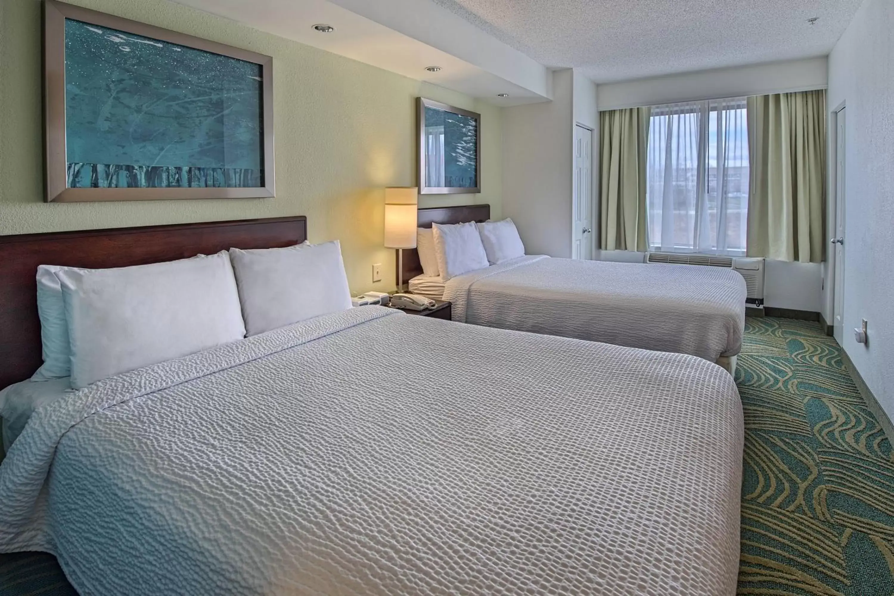 Suite with Two Double Beds and Adapted Tub - Mobility and Hearing Accessible in SpringHill Suites by Marriott Greensboro Suite with Two Double Beds and Adapted Tub - Mobility and Hearing Accessible in SpringHill Suites by Marriott Greensboro