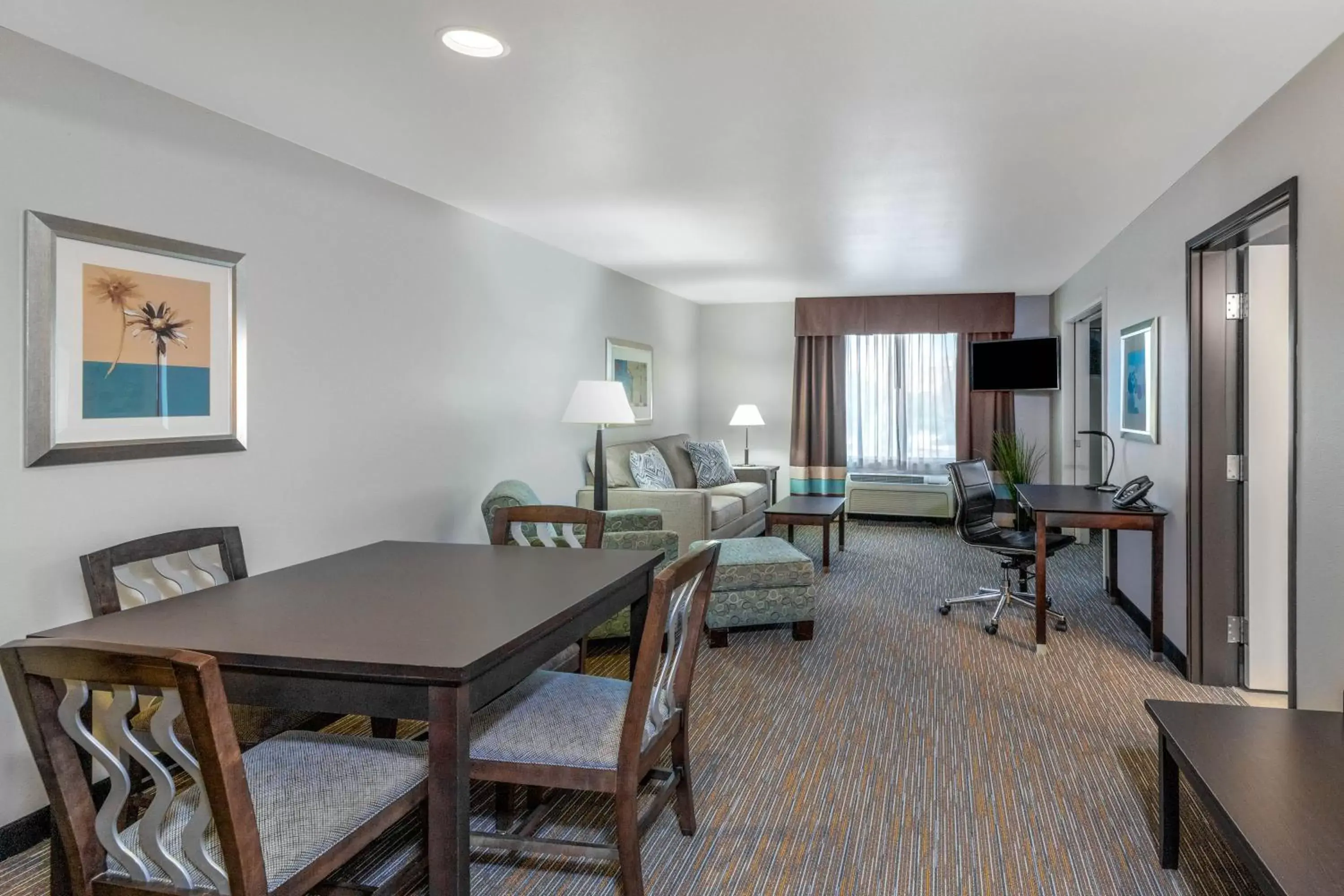 King Studio Suite - Mobility Access/Non-Smoking in Wingate by Wyndham - St. George King Studio Suite - Mobility Access/Non-Smoking in Wingate by Wyndham - St. George