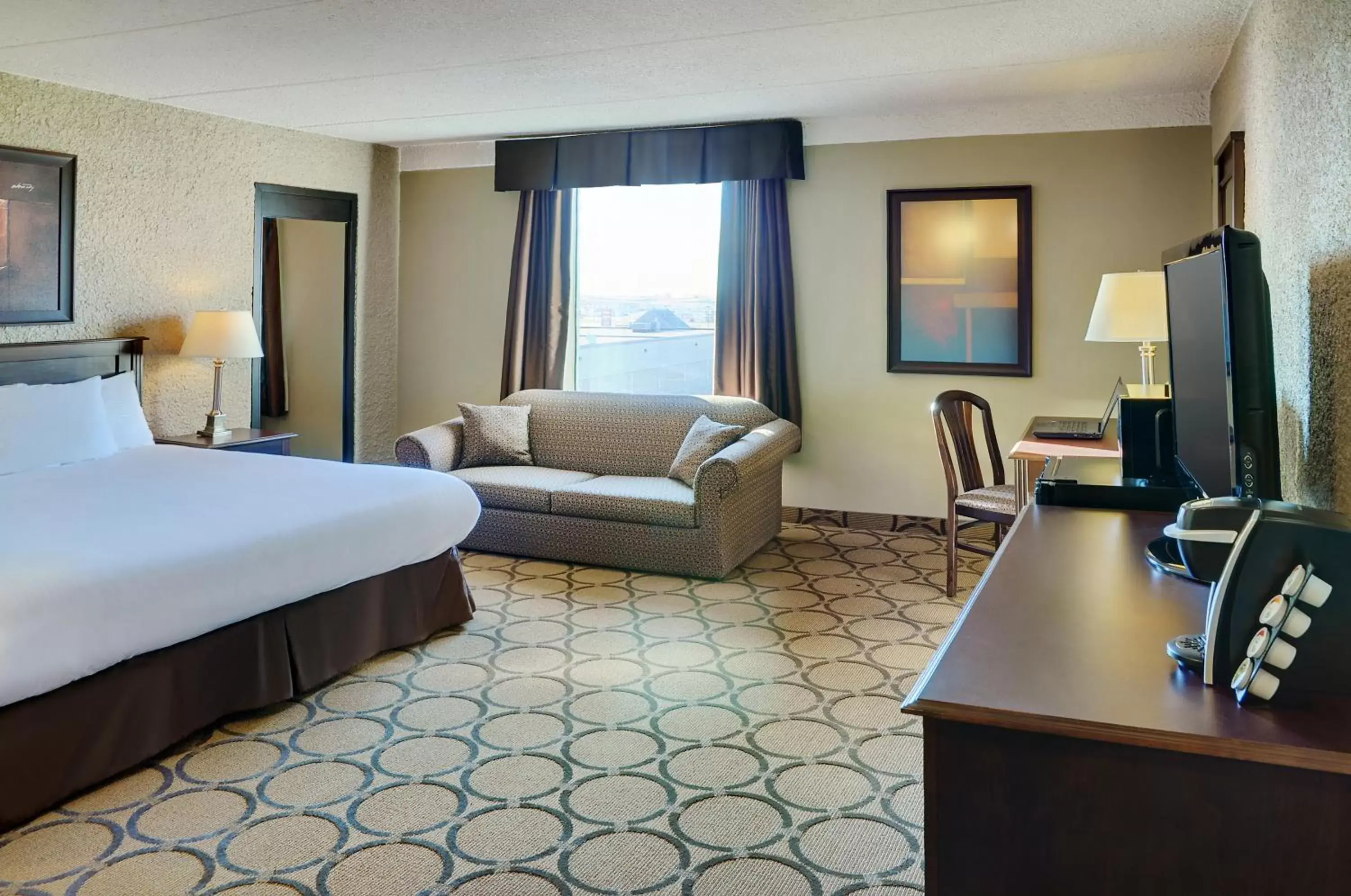 Queen Room with Sofa Bed - Outside Entrance/Non-Smoking in Radisson Hotel Fort St John Queen Room with Sofa Bed - Outside Entrance/Non-Smoking in Radisson Hotel Fort St John