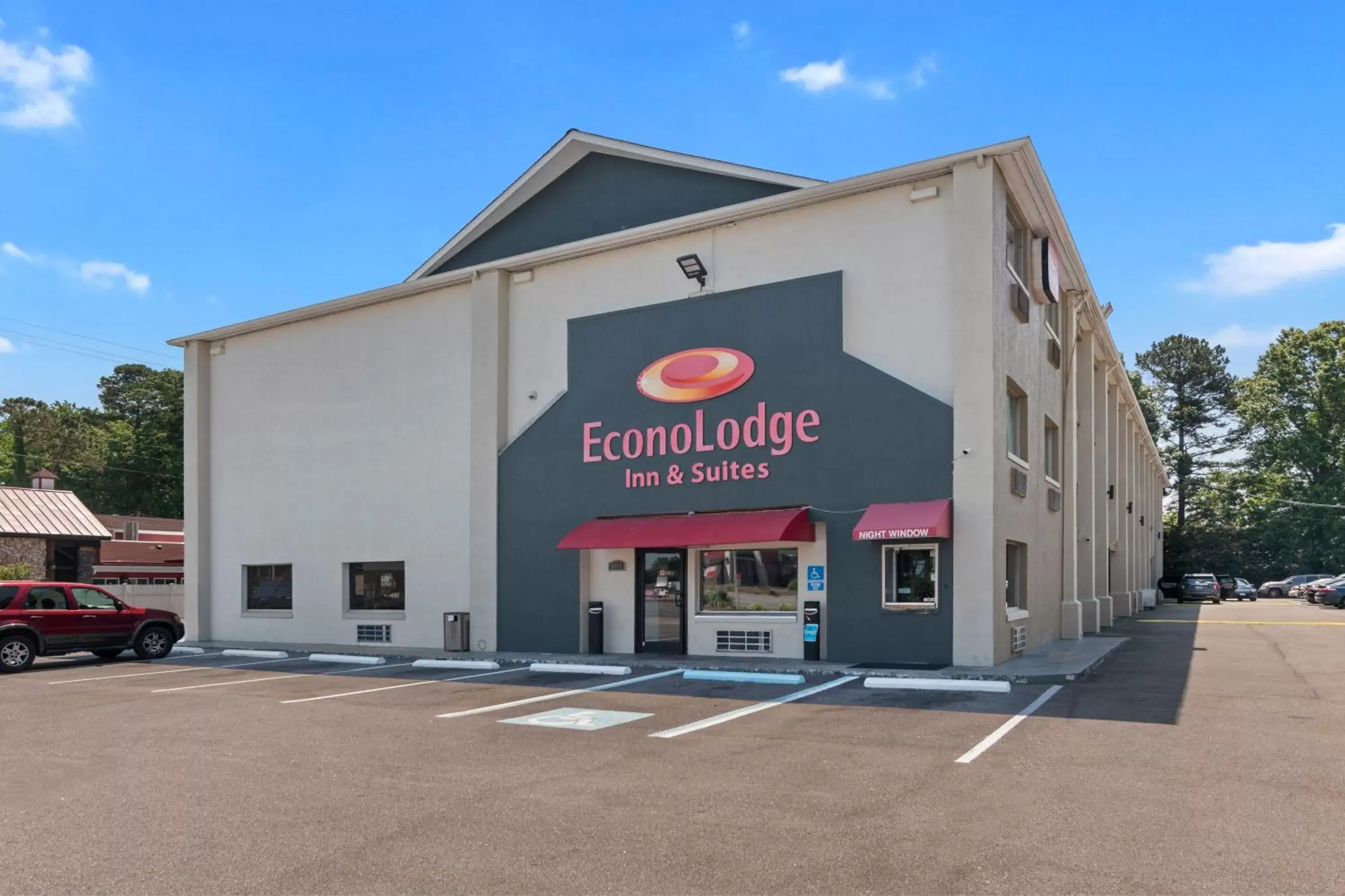 Econo Lodge Inn & Suites Virginia Beach - Norfolk Econo Lodge Inn & Suites Virginia Beach - Norfolk