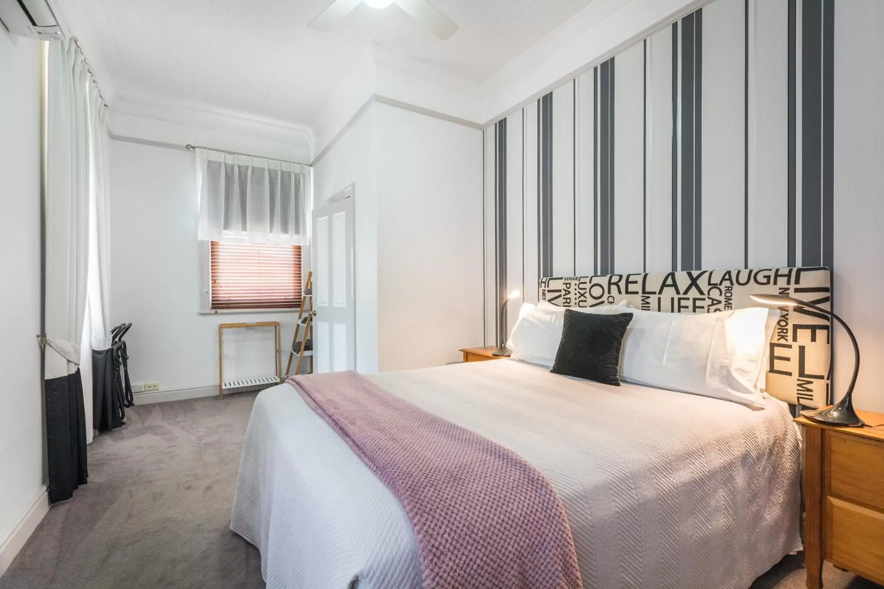 Queen Room with Balcony in Cumquat House Queen Room with Balcony in Cumquat House