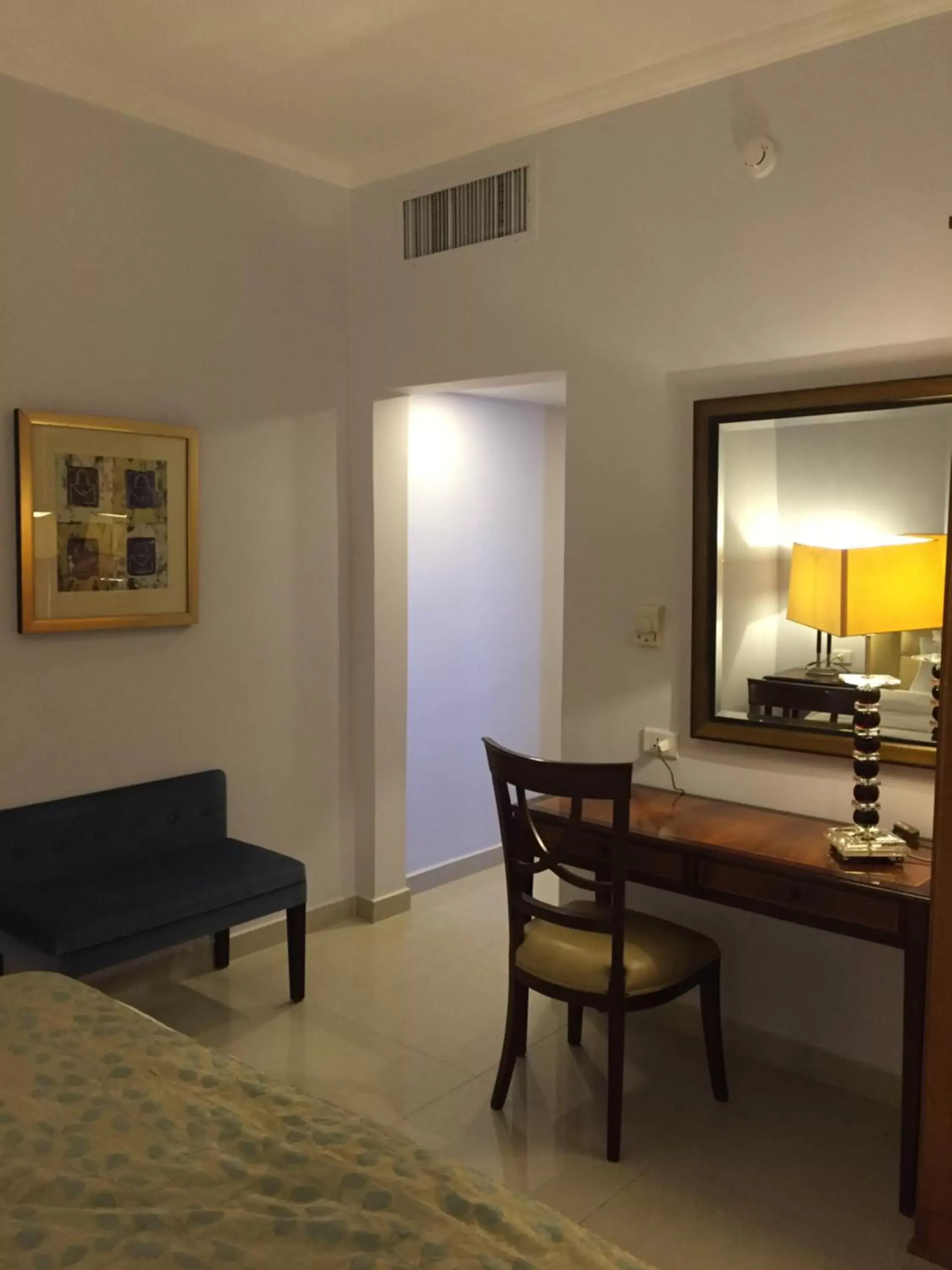 Junior Suite - single occupancy in Guest House Hotel Amman by FHM Junior Suite - single occupancy in Guest House Hotel Amman by FHM