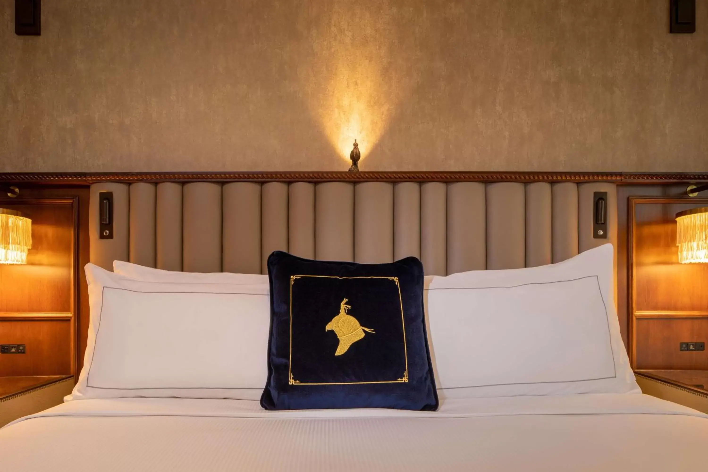 King Room with View in The Peregrine Omaha Downtown Curio Collection By Hilton King Room with View in The Peregrine Omaha Downtown Curio Collection By Hilton