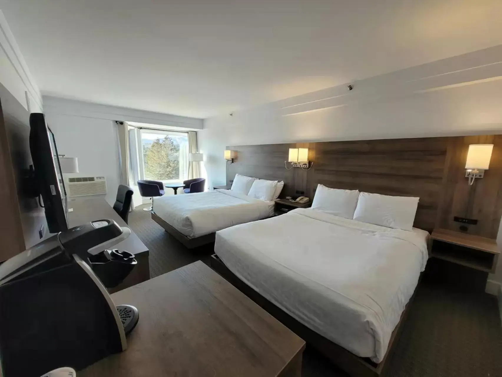 Standard Queen Room in Manoir des Sables Hôtel & Golf Standard Queen Room in Manoir des Sables Hôtel & Golf