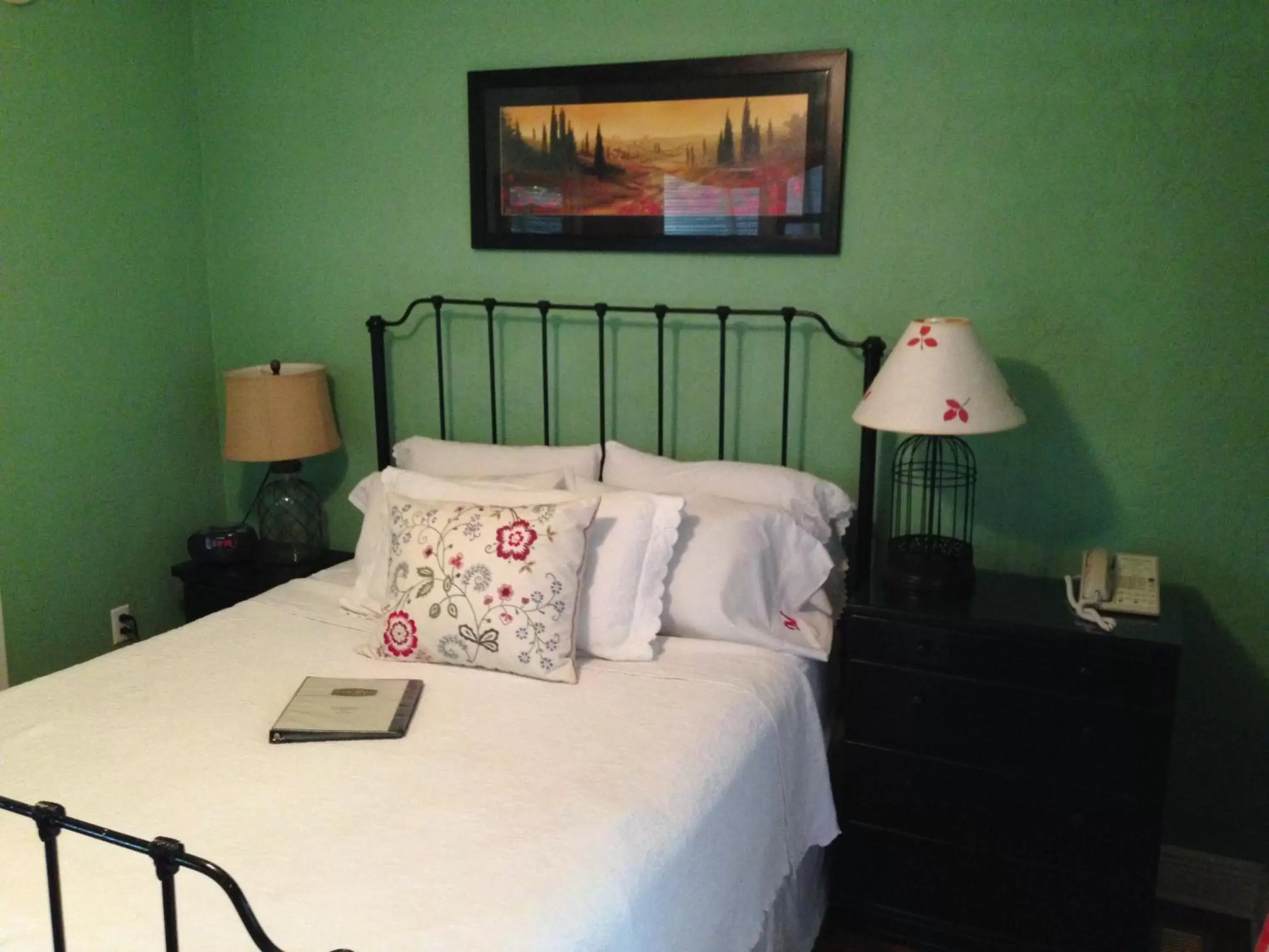 Seagrape Room in Mango Inn Bed and Breakfast Seagrape Room in Mango Inn Bed and Breakfast