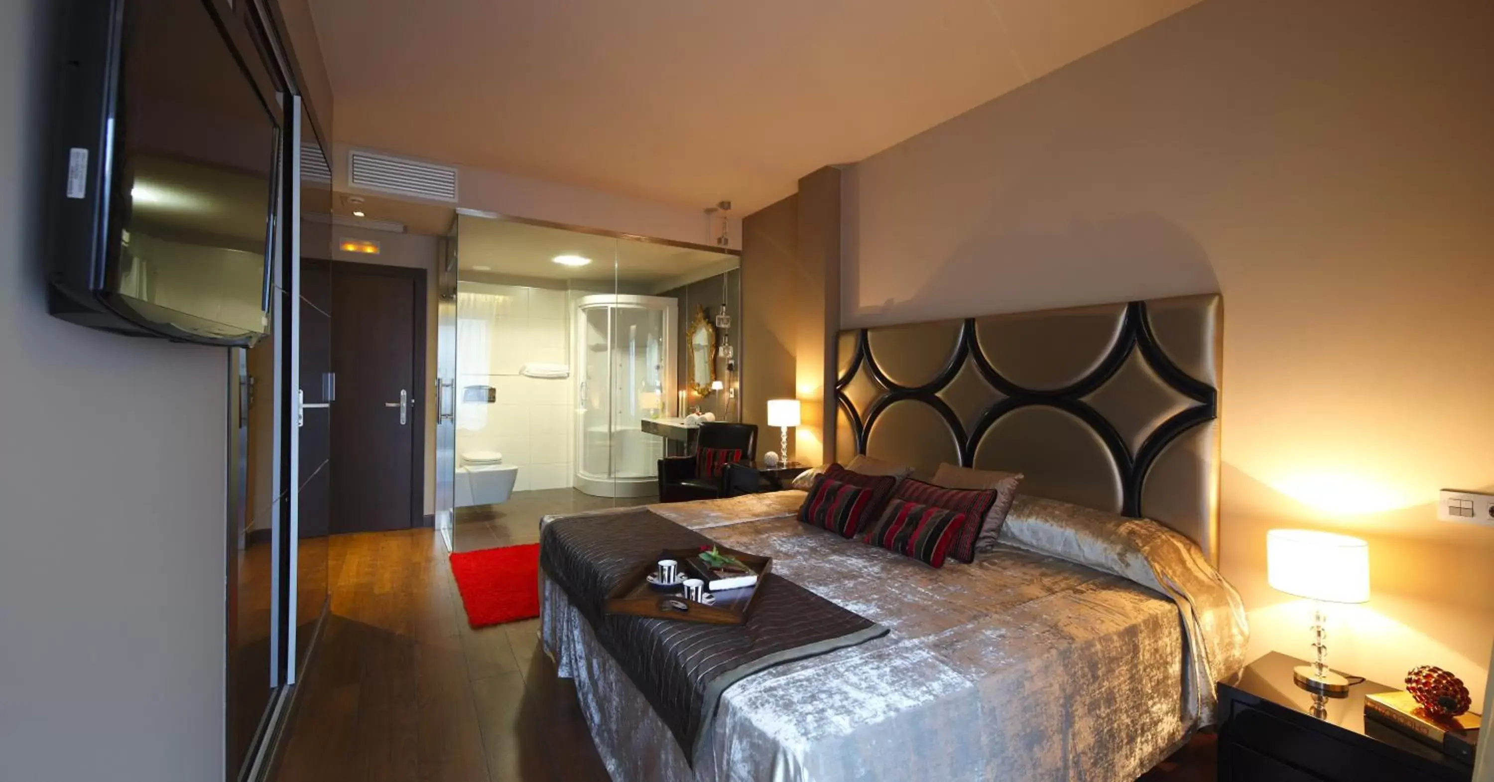 Deluxe Double Room in Silken Axis Vigo Deluxe Double Room in Silken Axis Vigo