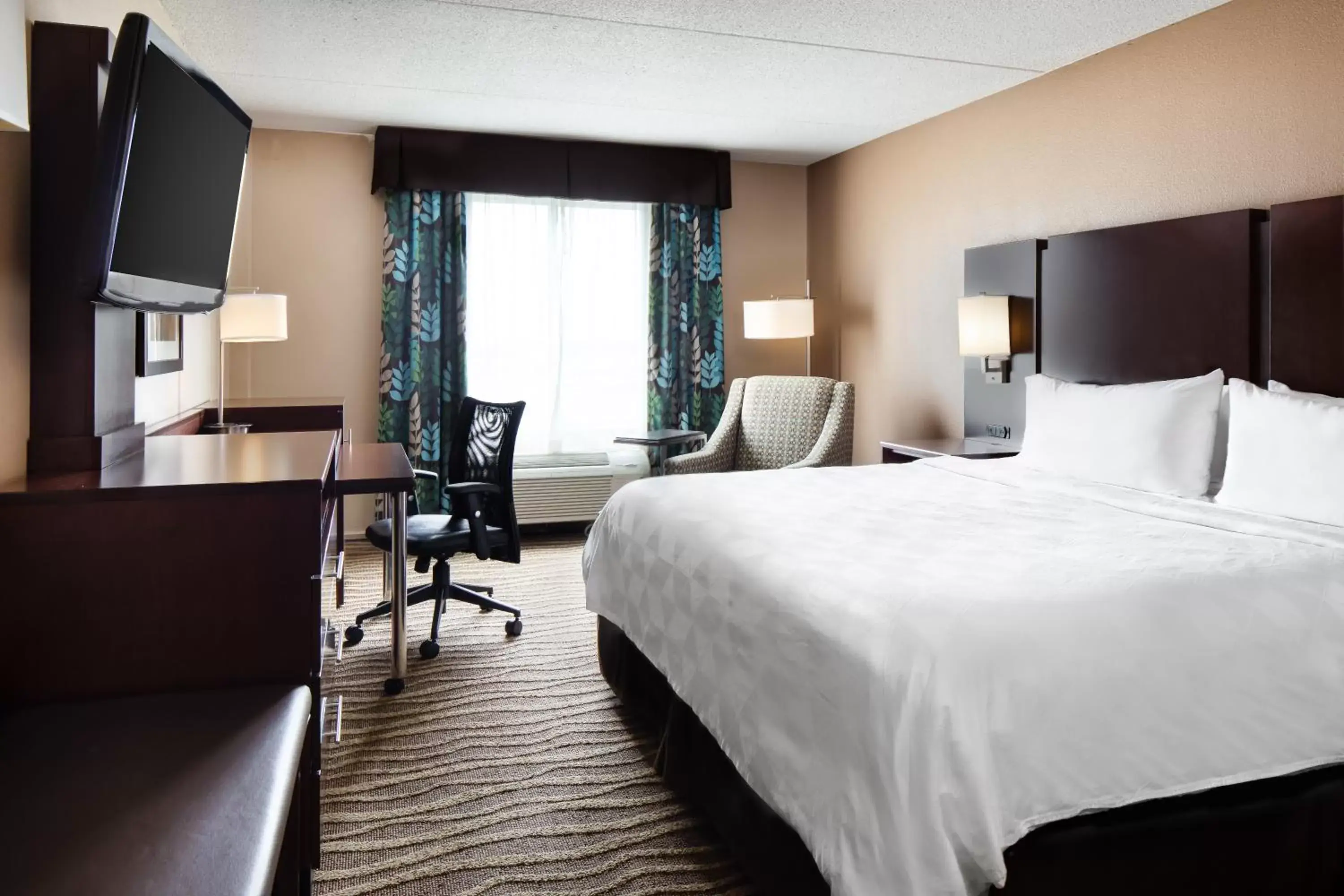 Holiday Inn Hotel & Suites Overland Park-West by IHG Holiday Inn Hotel & Suites Overland Park-West by IHG
