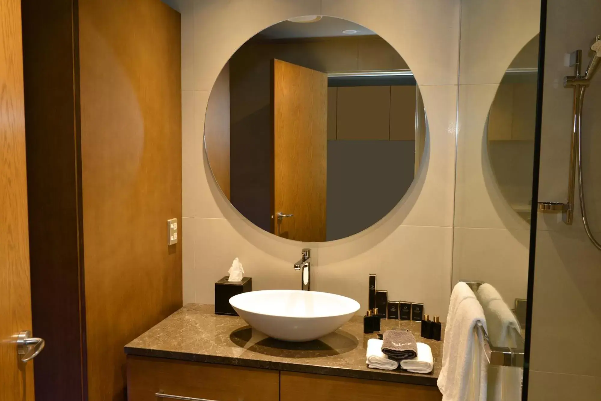 Superior King Room in Distinction Dunedin Hotel Superior King Room in Distinction Dunedin Hotel