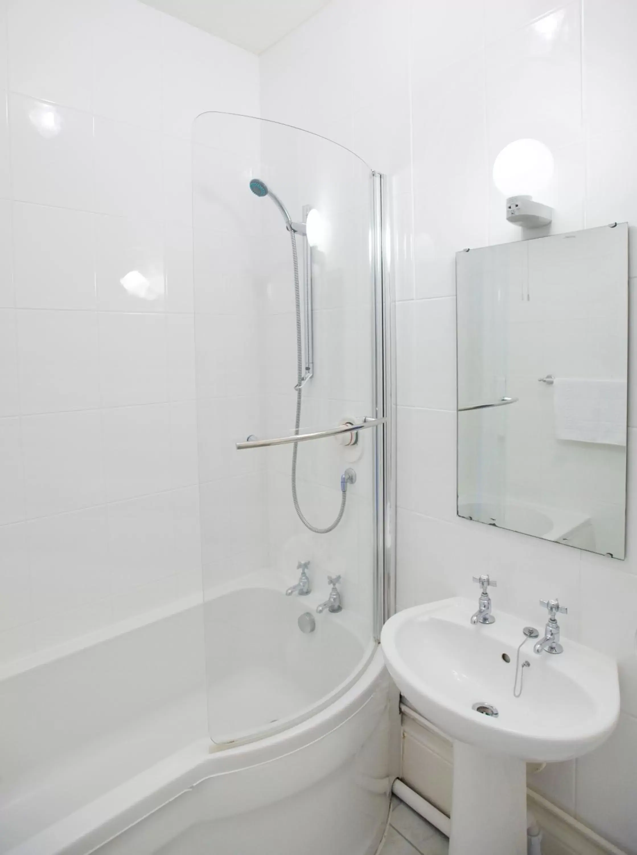 Premier Double Room with Sea View in Bourne Hall Country Hotel Premier Double Room with Sea View in Bourne Hall Country Hotel