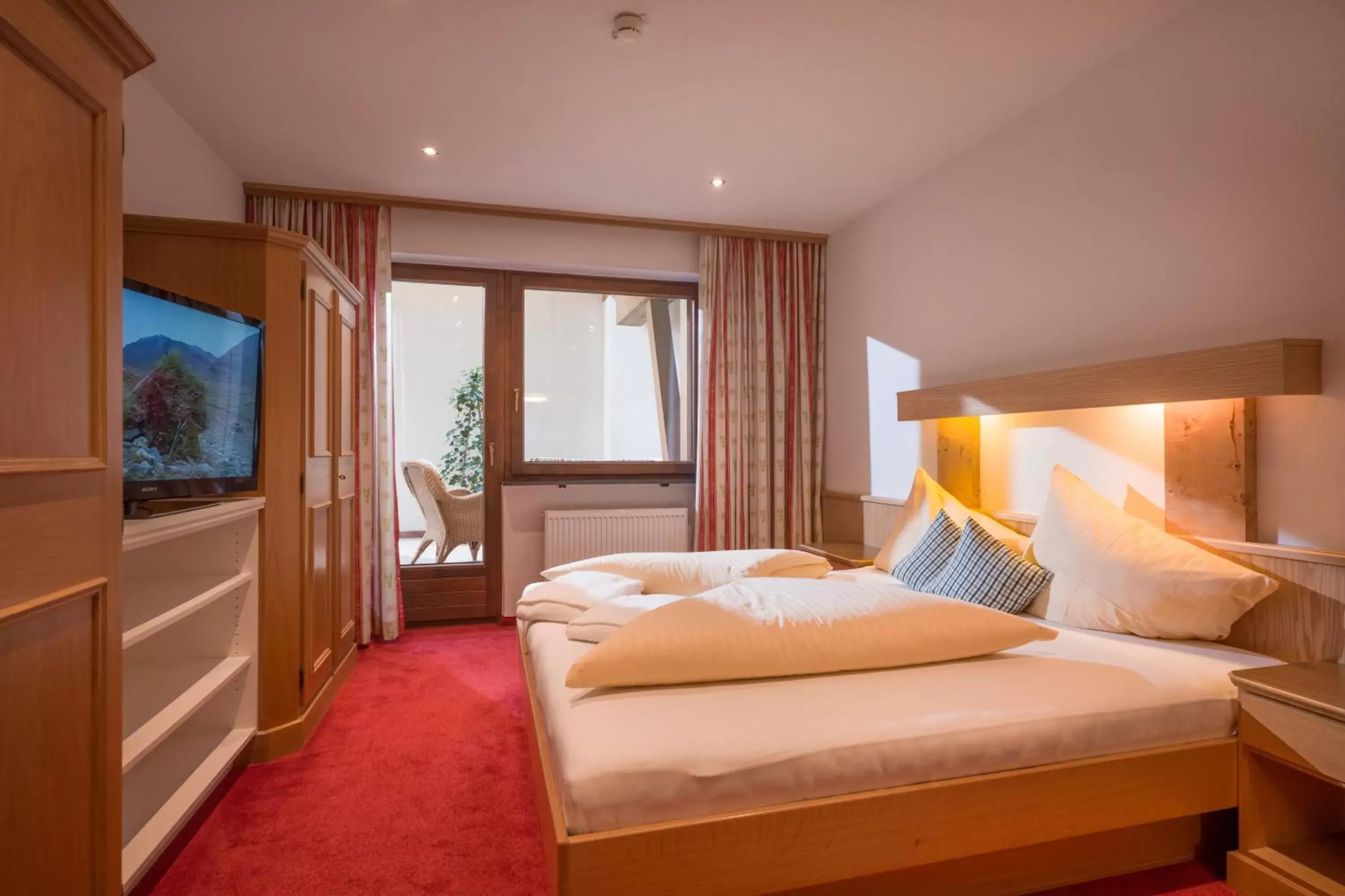 Economy Family Room in Alpenhof Hotel Garni Suprême Economy Family Room in Alpenhof Hotel Garni Suprême