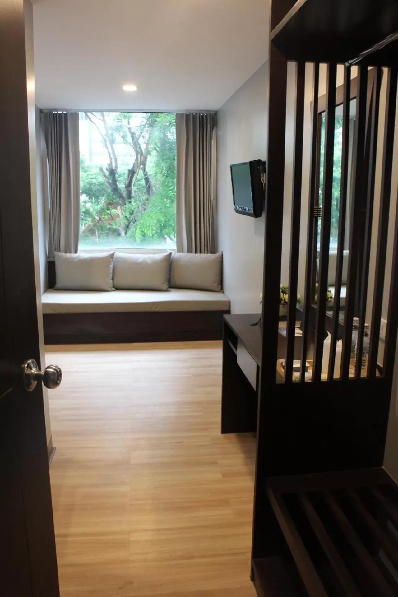 Deluxe Room in YWCA Hotel Bangkok Deluxe Room in YWCA Hotel Bangkok