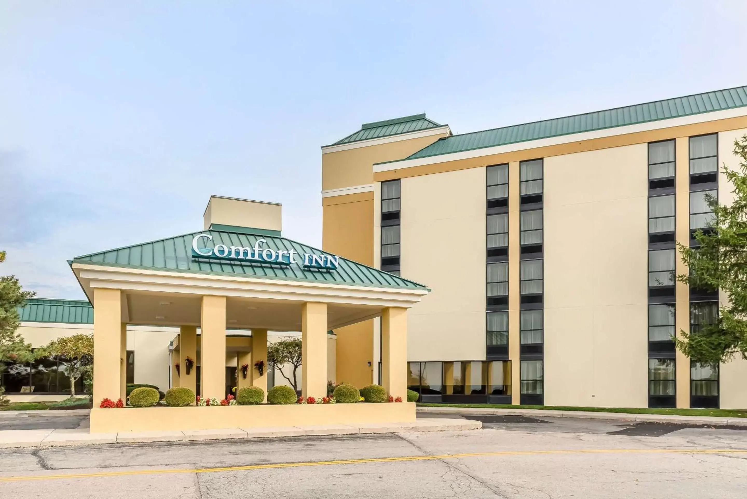Comfort Inn & Suites Piqua-Near Troy-I75 Comfort Inn & Suites Piqua-Near Troy-I75