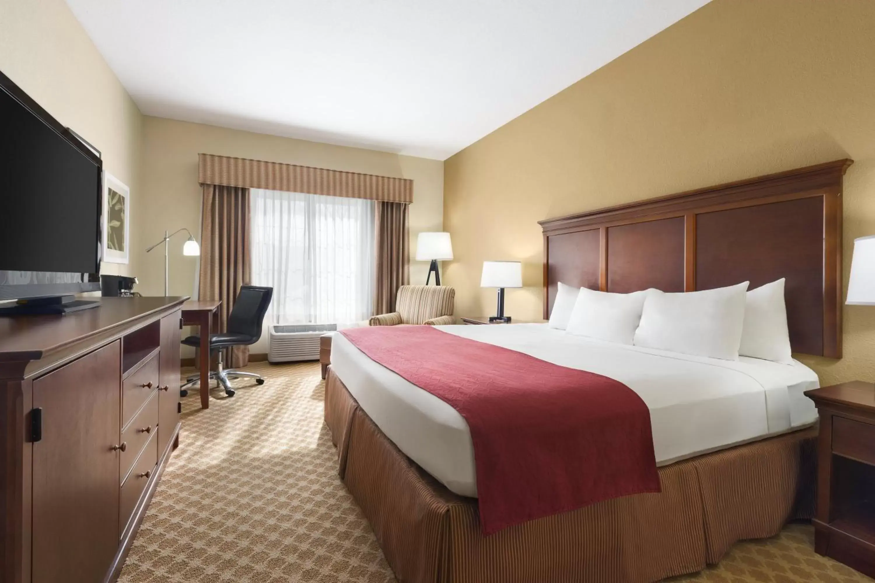 One-Bedroom King Suite - Non-Smoking in Country Inn & Suites by Radisson, Topeka West, KS One-Bedroom King Suite - Non-Smoking in Country Inn & Suites by Radisson, Topeka West, KS