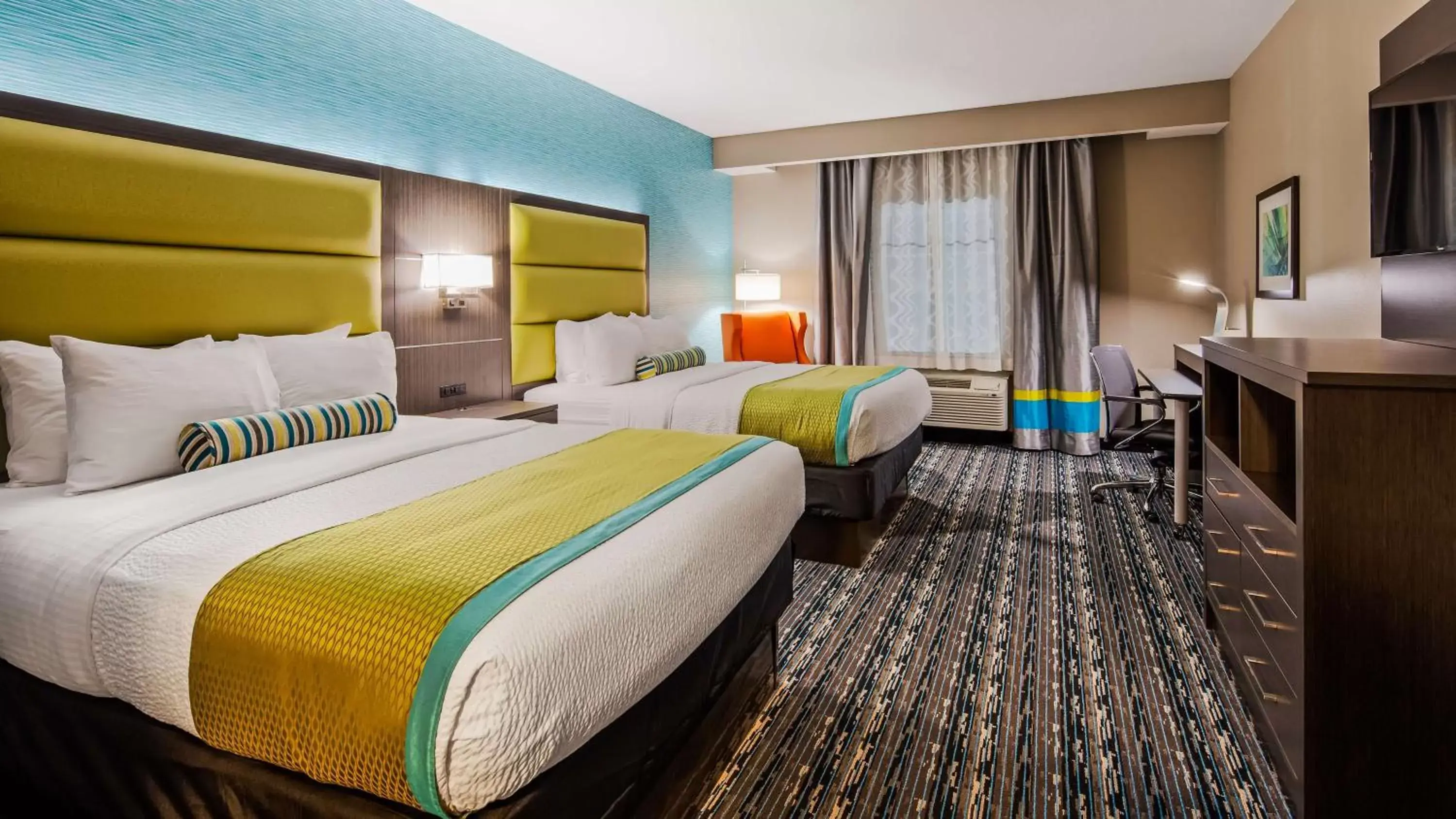 Queen Studio with Two Queen Beds - Disability Access in Best Western Plus Pasadena Inn & Suites Queen Studio with Two Queen Beds - Disability Access in Best Western Plus Pasadena Inn & Suites