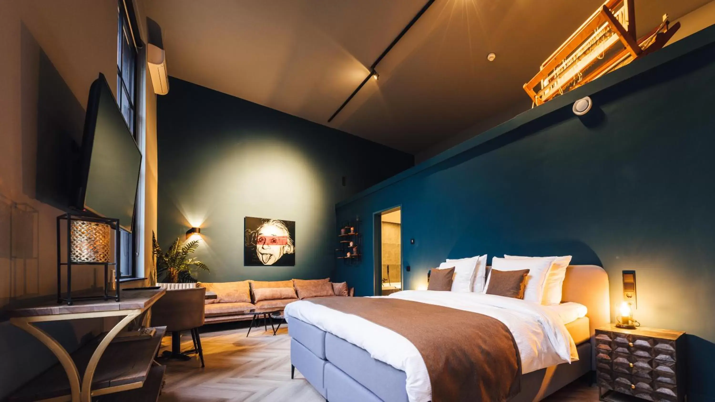 Suite with Sauna in Oldschool Hotel Suite with Sauna in Oldschool Hotel