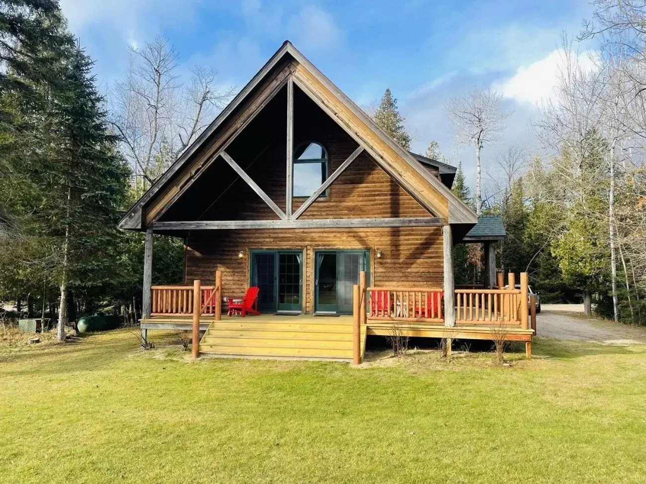 Two-Bedroom Cottage in Drummond Island Resort Two-Bedroom Cottage in Drummond Island Resort