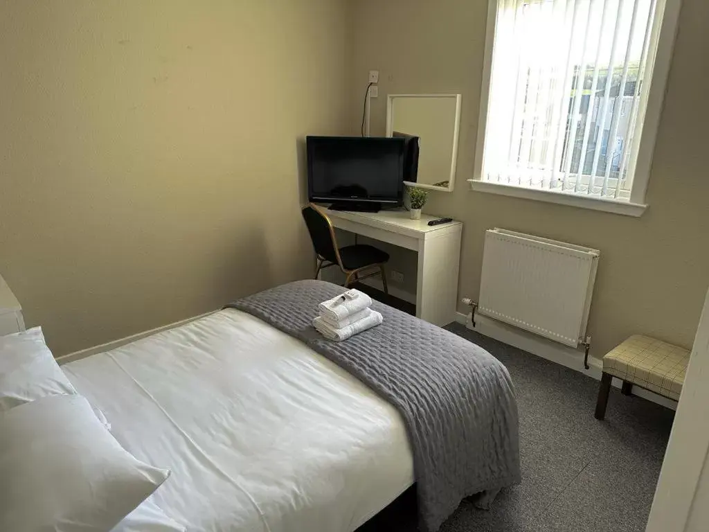 Three-Bedroom Apartment (5 minutes from Hotel) in Nithsdale Hotel Three-Bedroom Apartment (5 minutes from Hotel) in Nithsdale Hotel