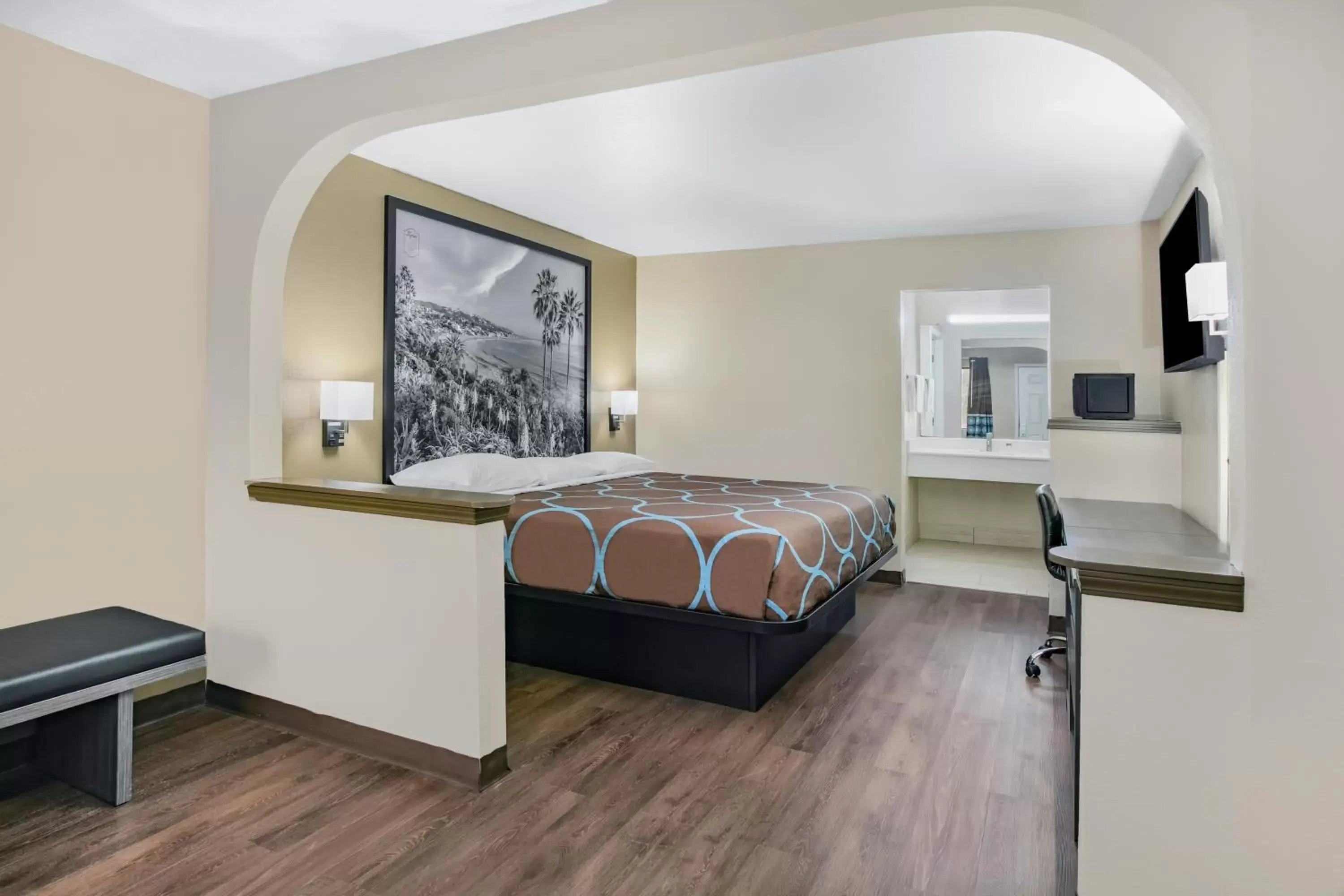 King Room with Mobility/Hearing Access and Bathtub with Grab Bars, Non-Smoking in Super 8 by Wyndham Moss Point King Room with Mobility/Hearing Access and Bathtub with Grab Bars, Non-Smoking in Super 8 by Wyndham Moss Point