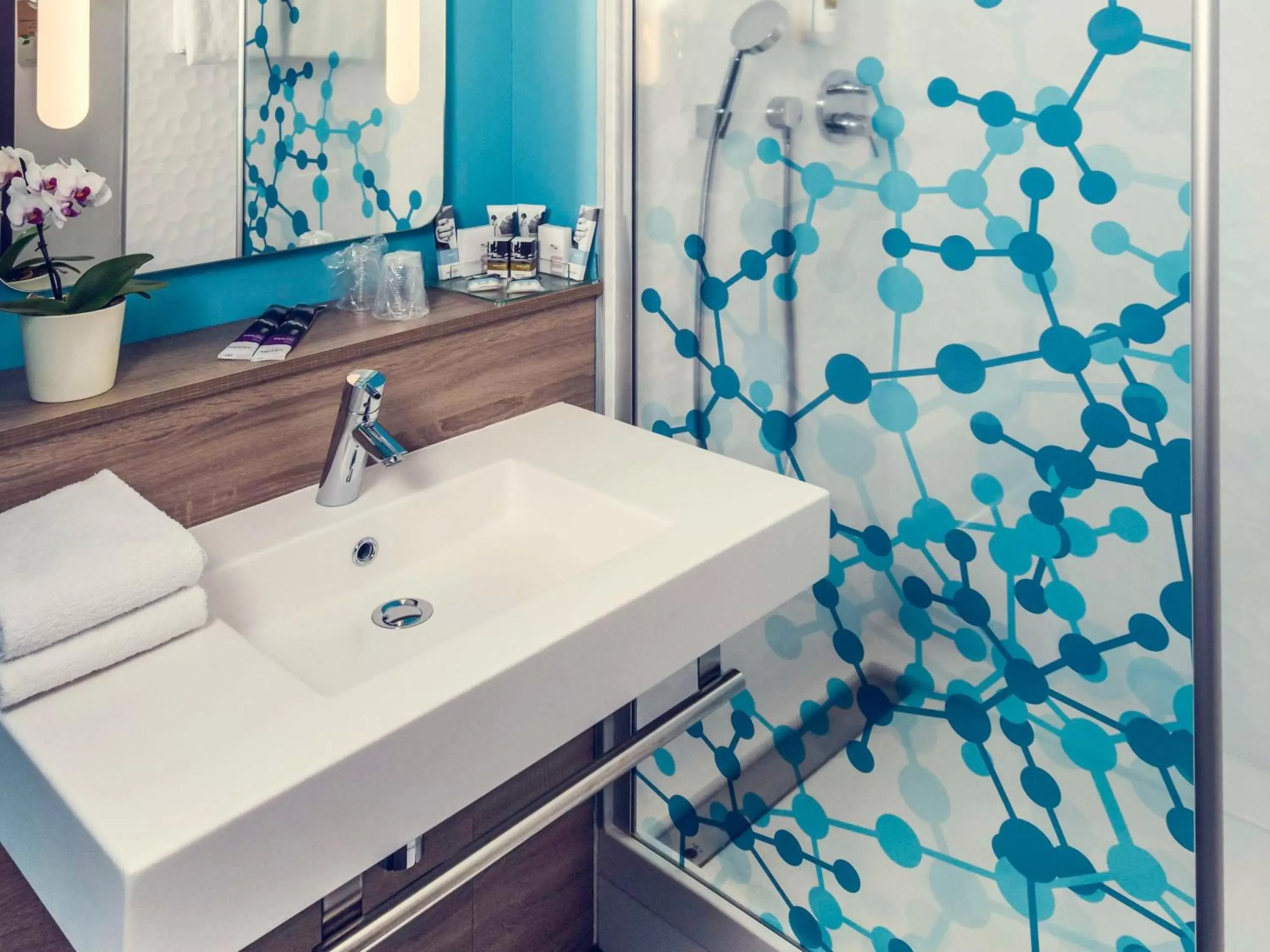 Mercure Poitiers Site du Futuroscope Mercure Poitiers Site du Futuroscope