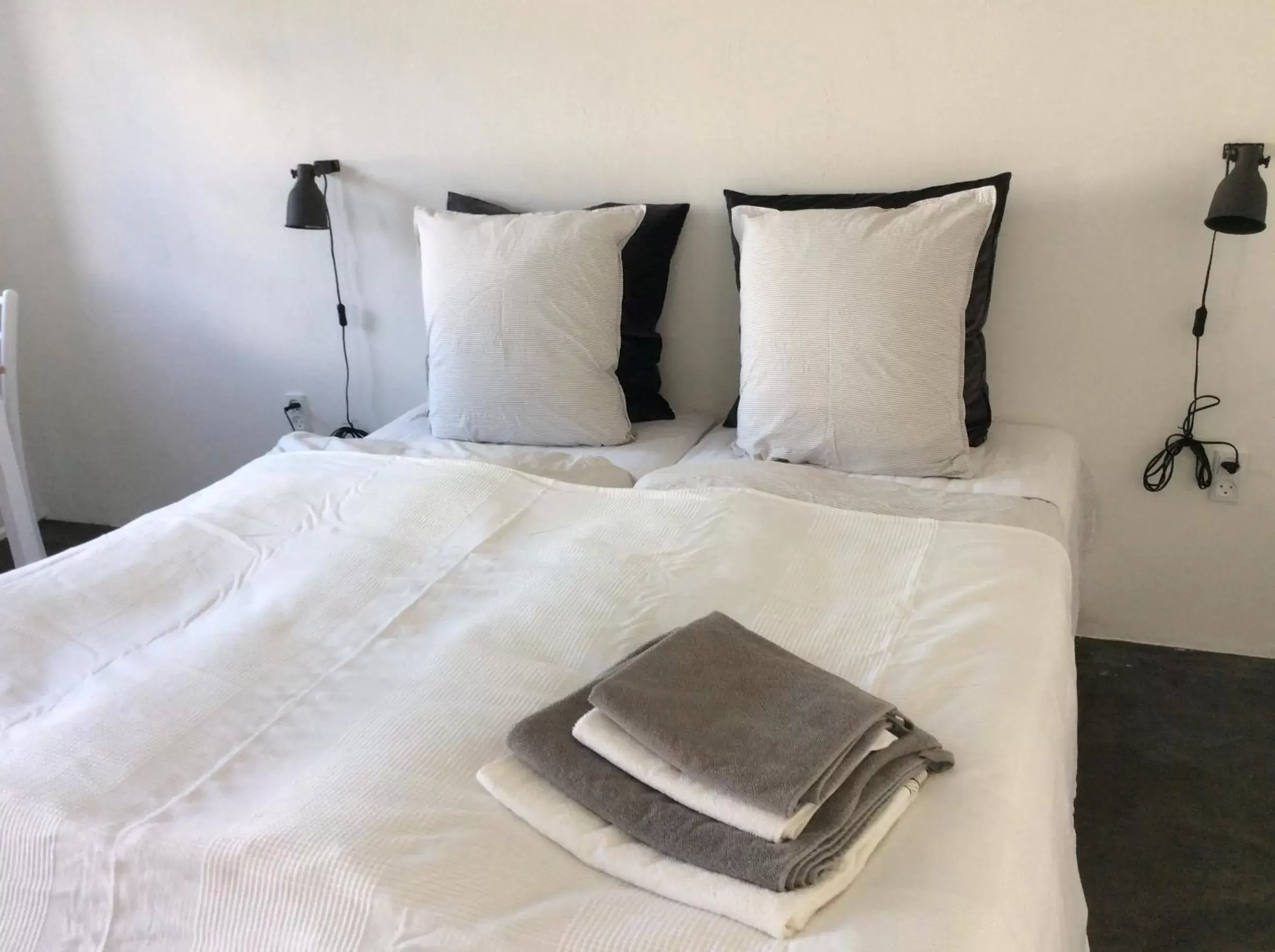 Double Room with Extra Bed - Ground Floor in Marielyst B&B - Apartments Double Room with Extra Bed - Ground Floor in Marielyst B&B - Apartments