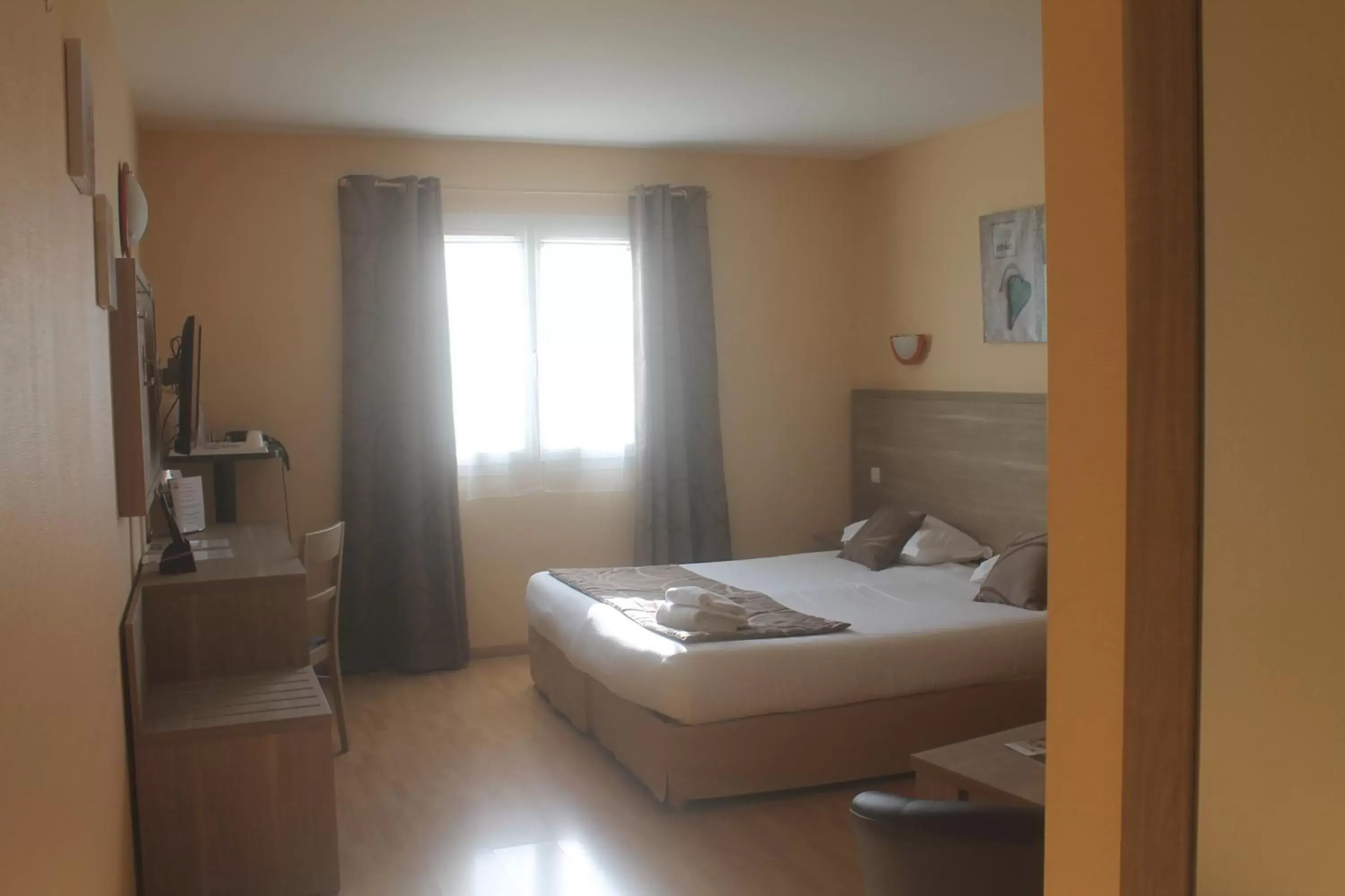 Comfort Double Room - single occupancy in La Closerie, Nantes Nord Comfort Double Room - single occupancy in La Closerie, Nantes Nord