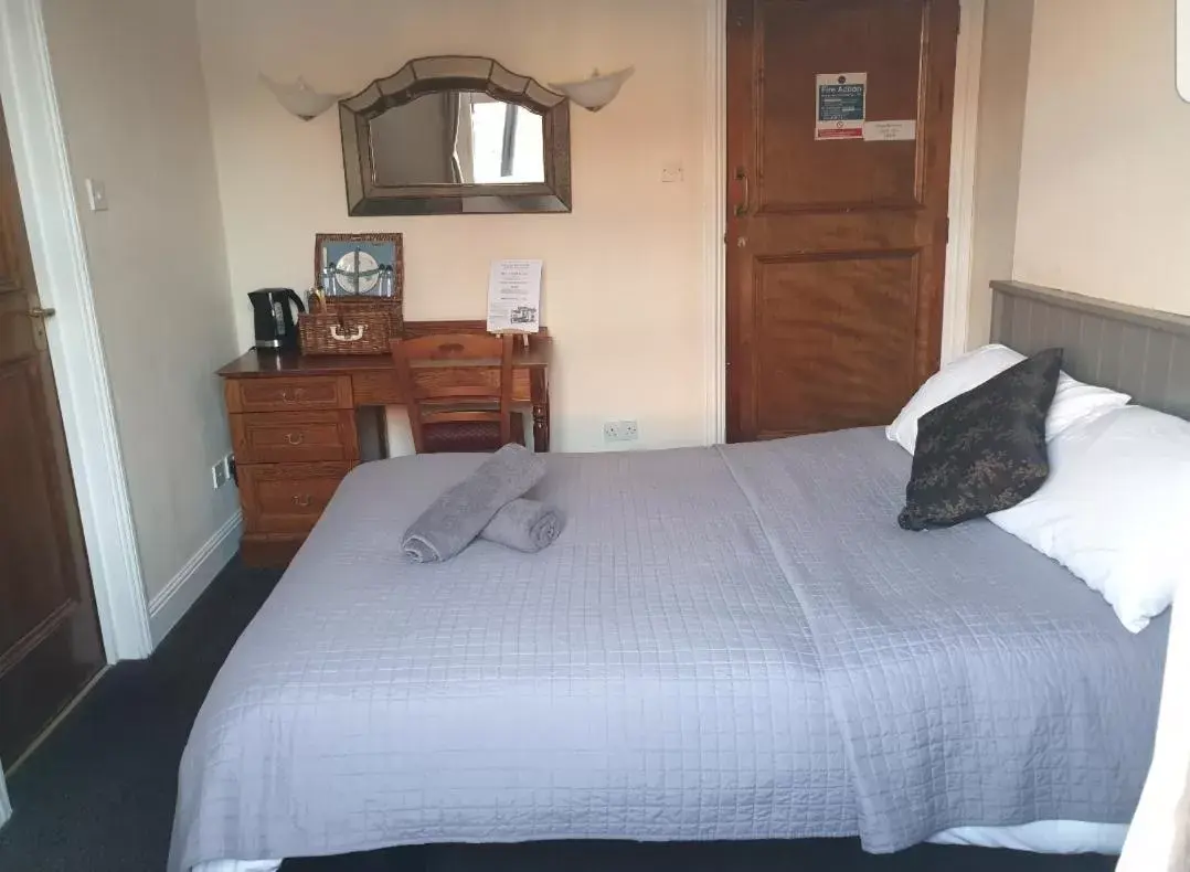 Standard Double Room in The Olde Swan Hotel Standard Double Room in The Olde Swan Hotel