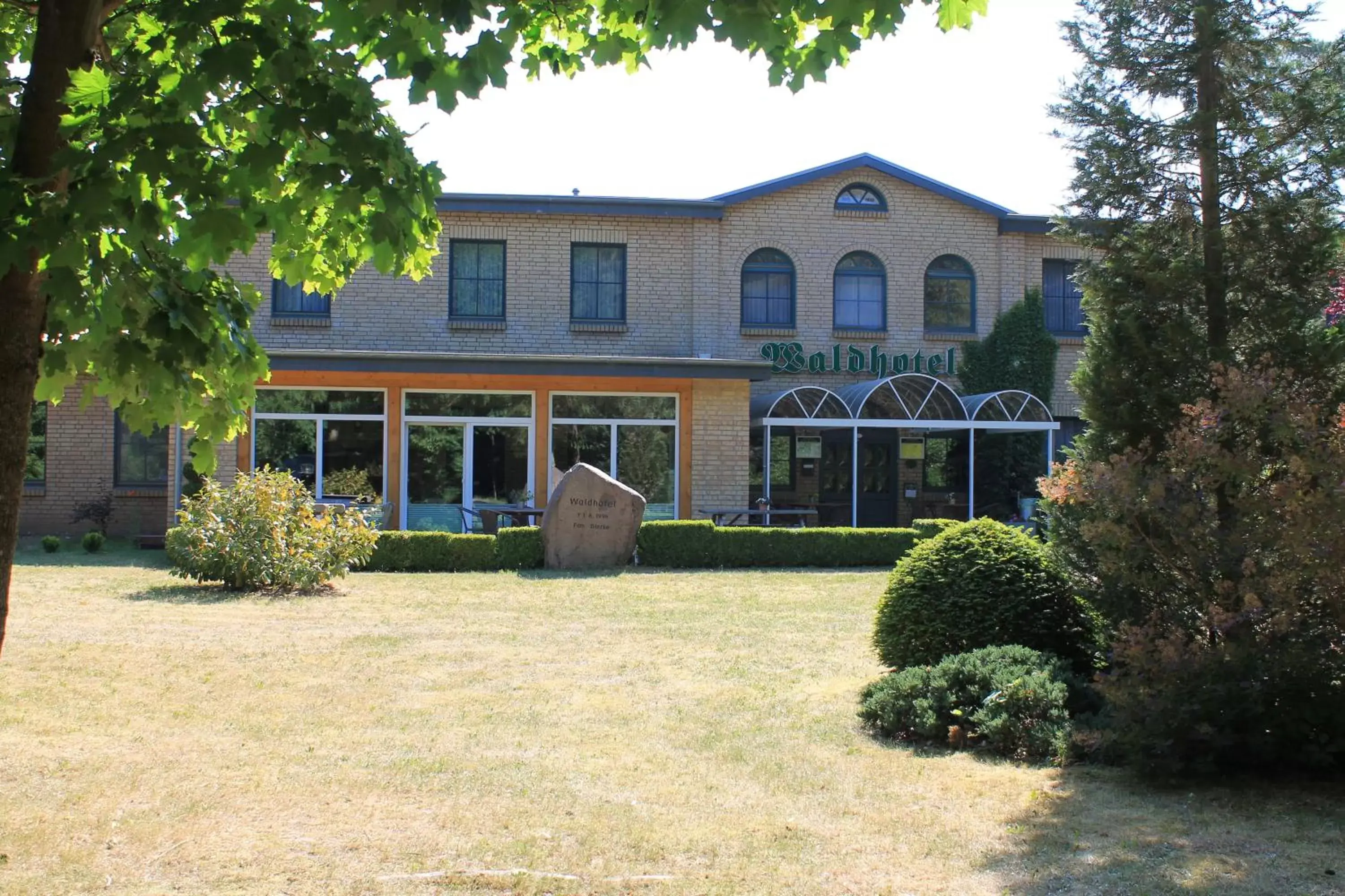 Waldhotel Waldhotel
