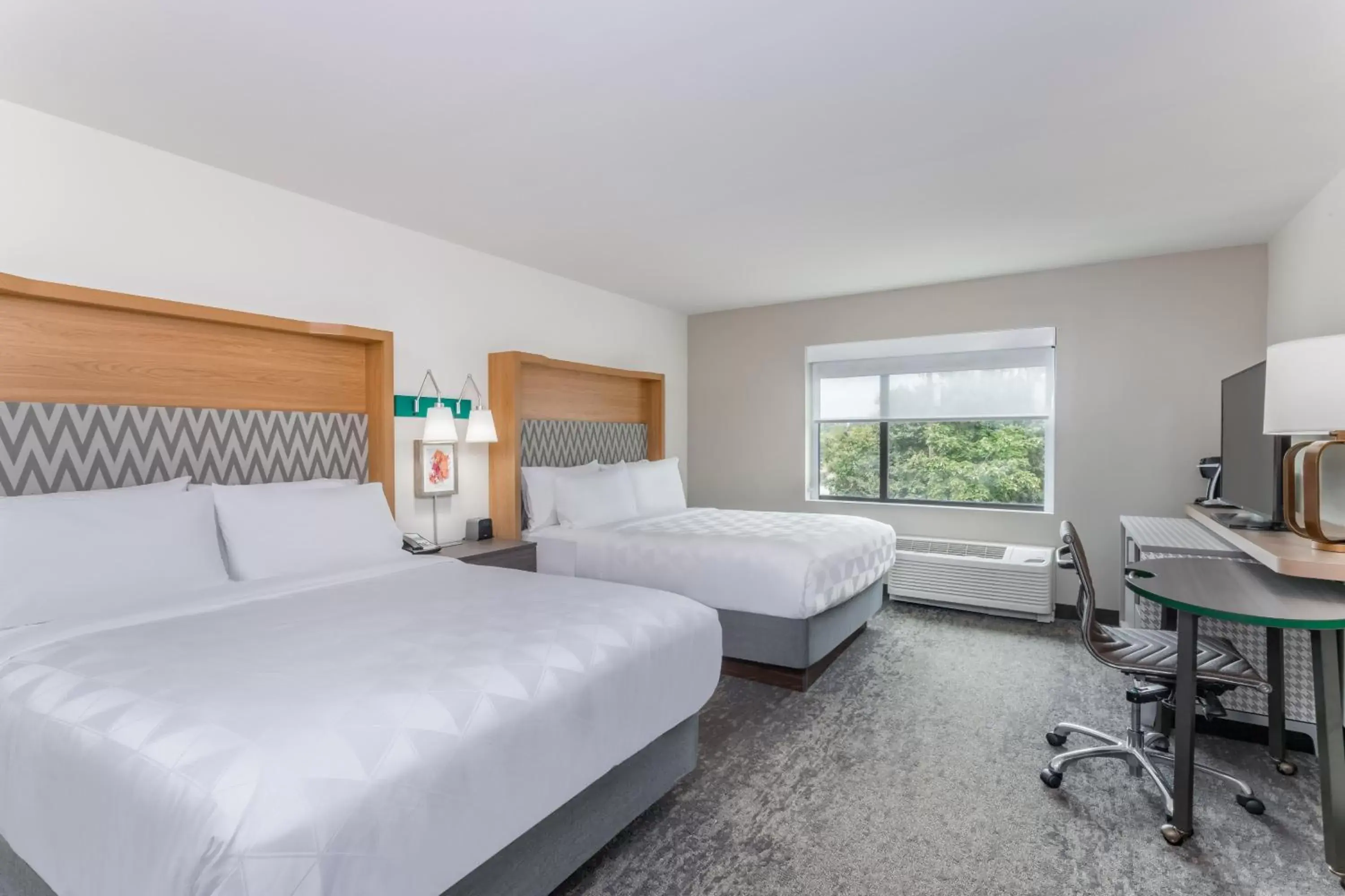 Standard Queen Room with Two Queen Beds in Holiday Inn - Columbus by IHG Standard Queen Room with Two Queen Beds in Holiday Inn - Columbus by IHG