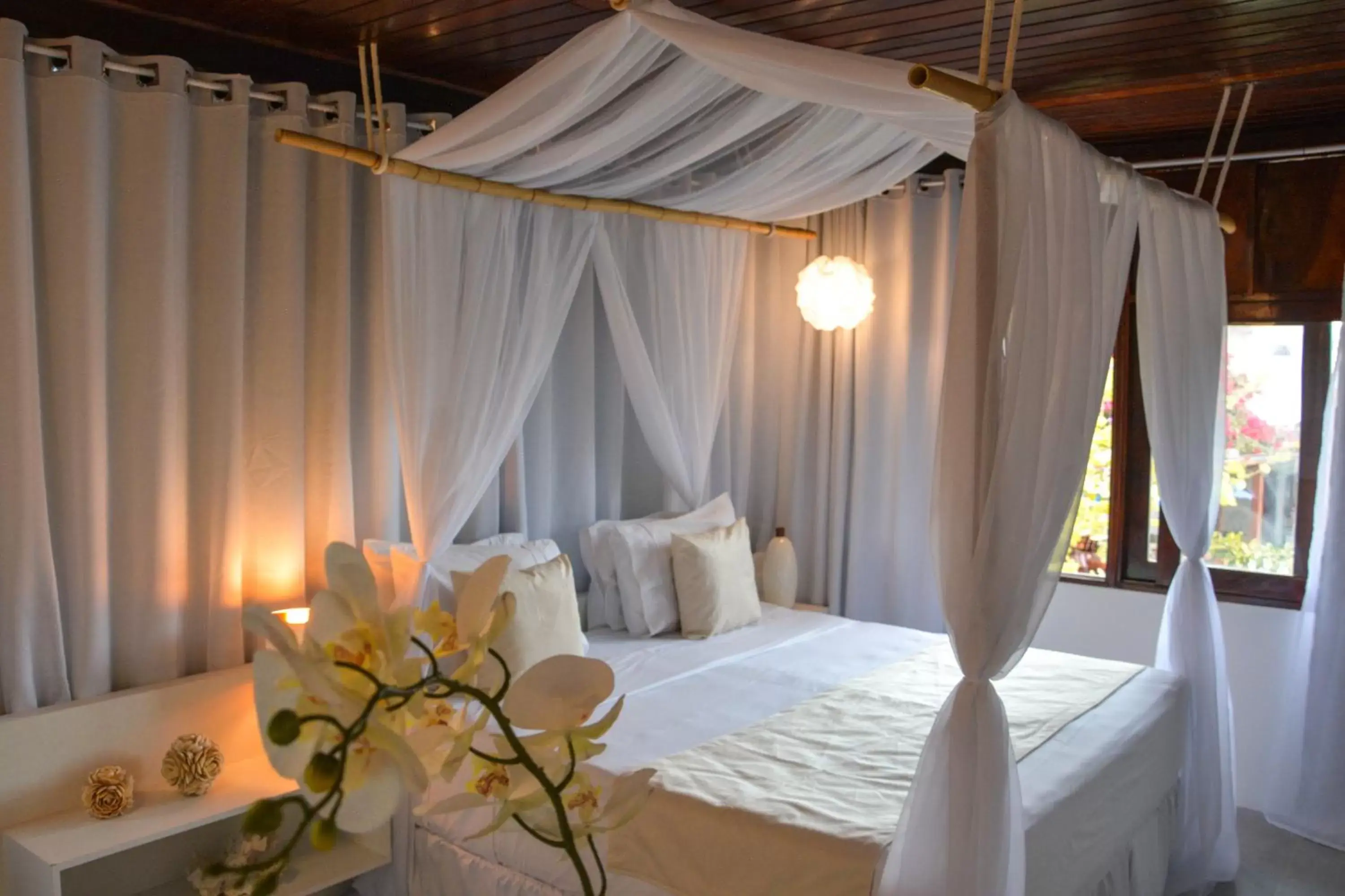 Queen Suite with Spa Bath in Pousada Encontro das Águas Queen Suite with Spa Bath in Pousada Encontro das Águas