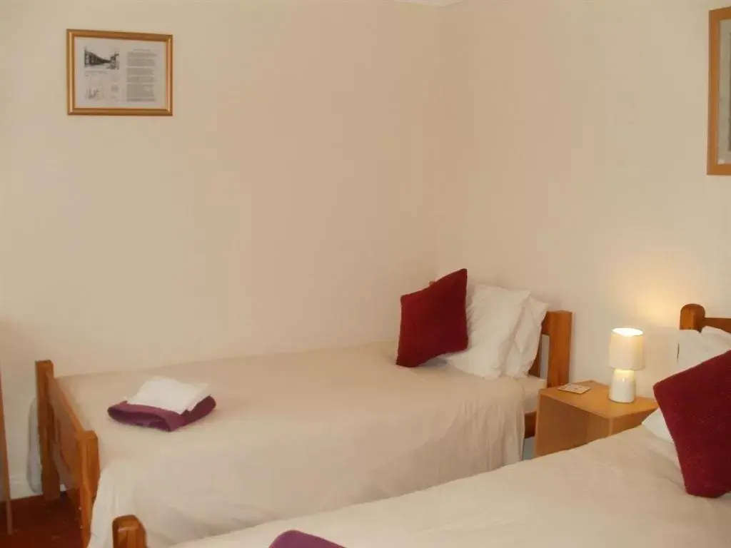 Twin Room with Private Bathroom in The Star Inn Twin Room with Private Bathroom in The Star Inn