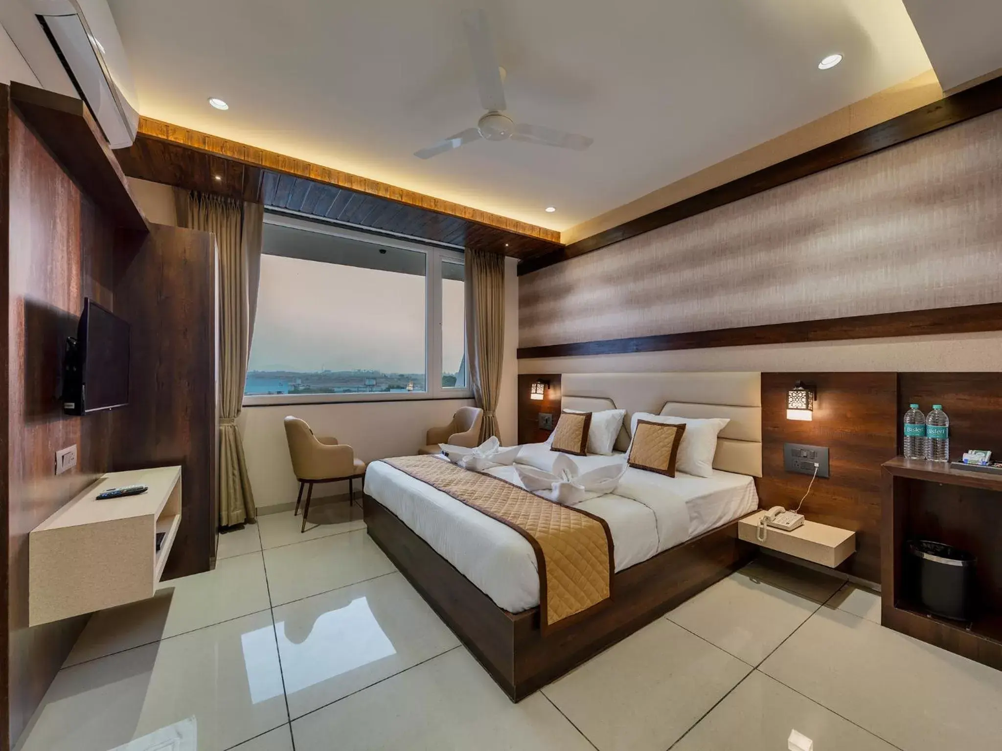 Deluxe Room in Golden Leaf Resort Deluxe Room in Golden Leaf Resort