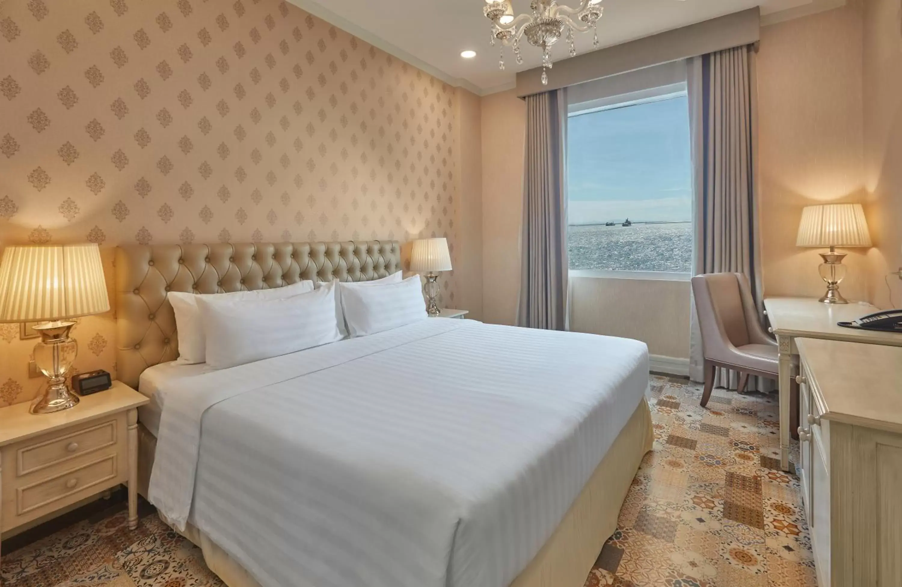 Deluxe King Room in Rizal Park Hotel Deluxe King Room in Rizal Park Hotel