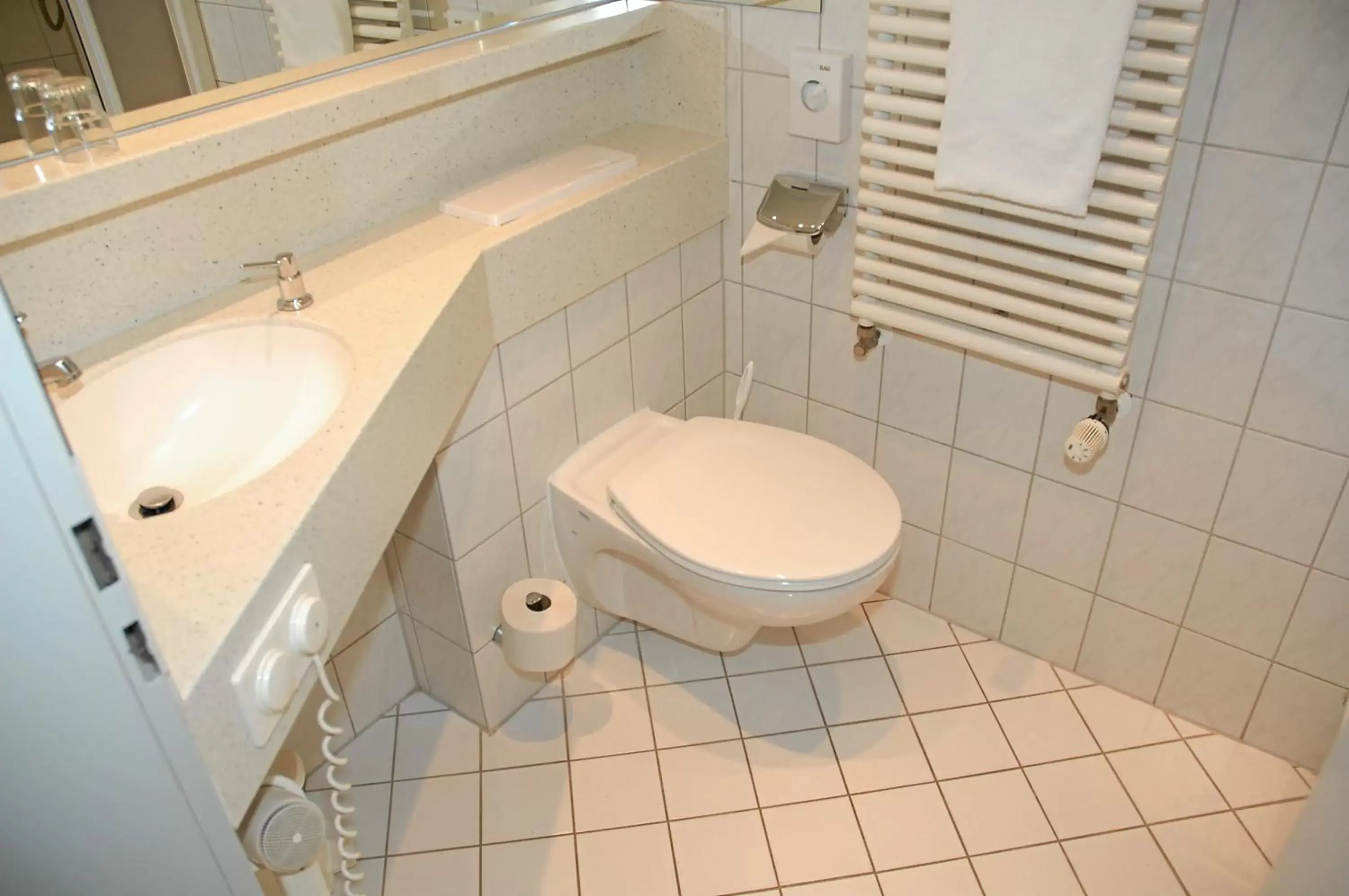 STANDARD SINGLE ROOM in Seehotel Fährhaus STANDARD SINGLE ROOM in Seehotel Fährhaus