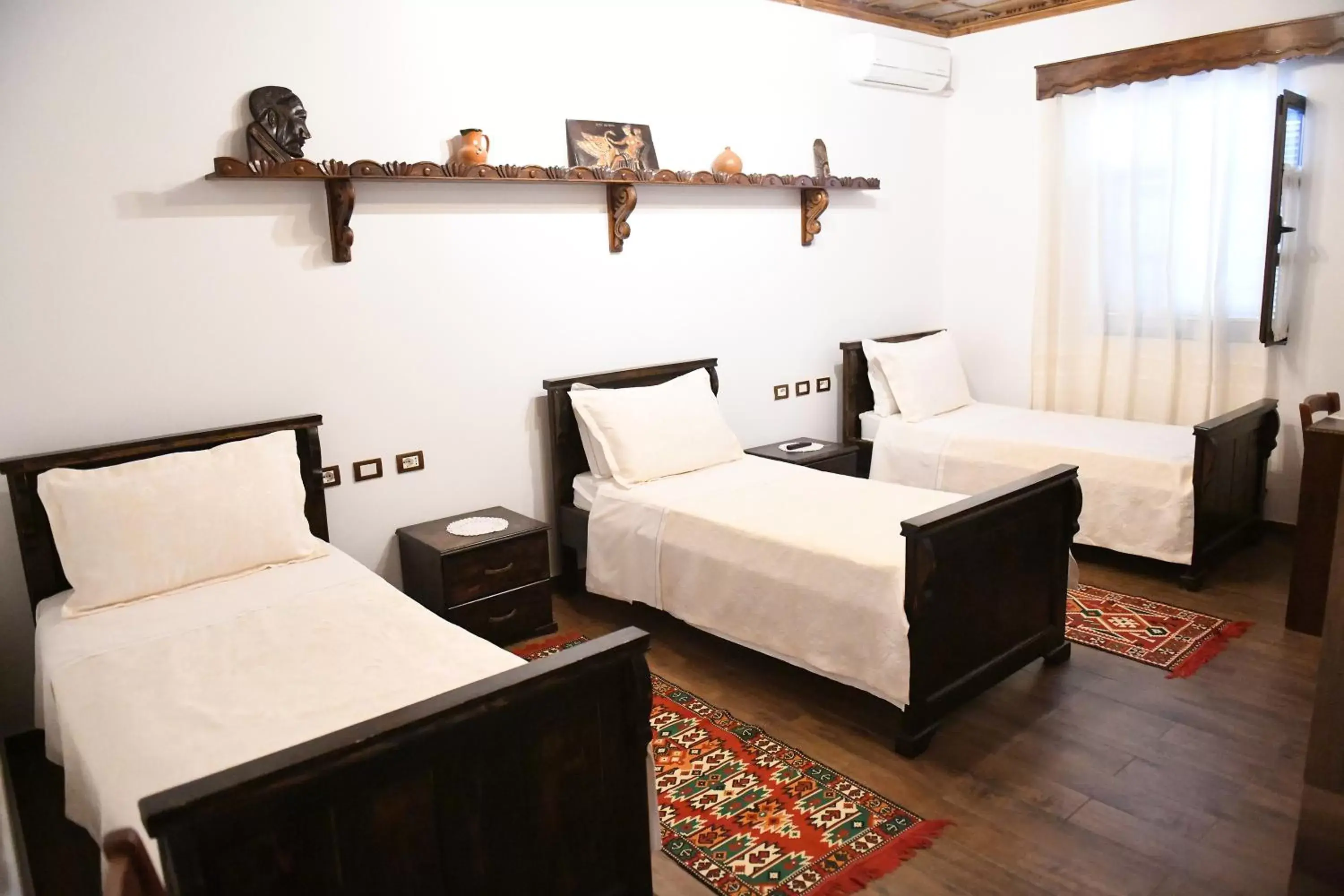 Triple Room in Hotel Kaceli Triple Room in Hotel Kaceli