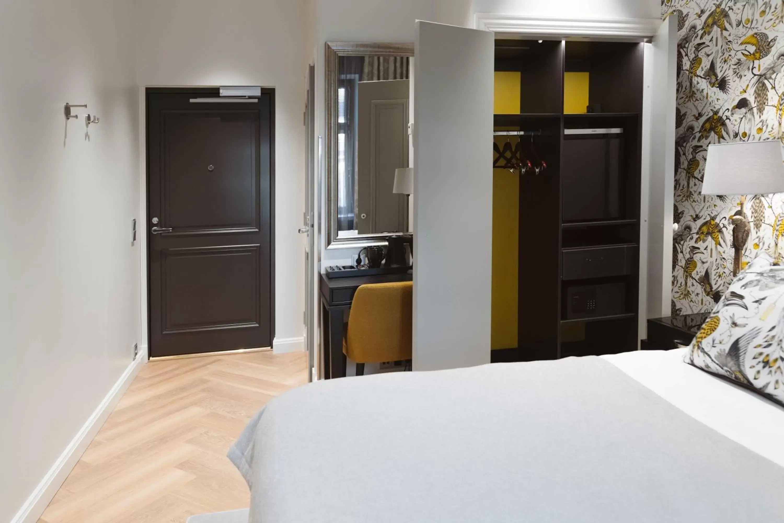 Standard Double Room in Hotel Bastian Standard Double Room in Hotel Bastian