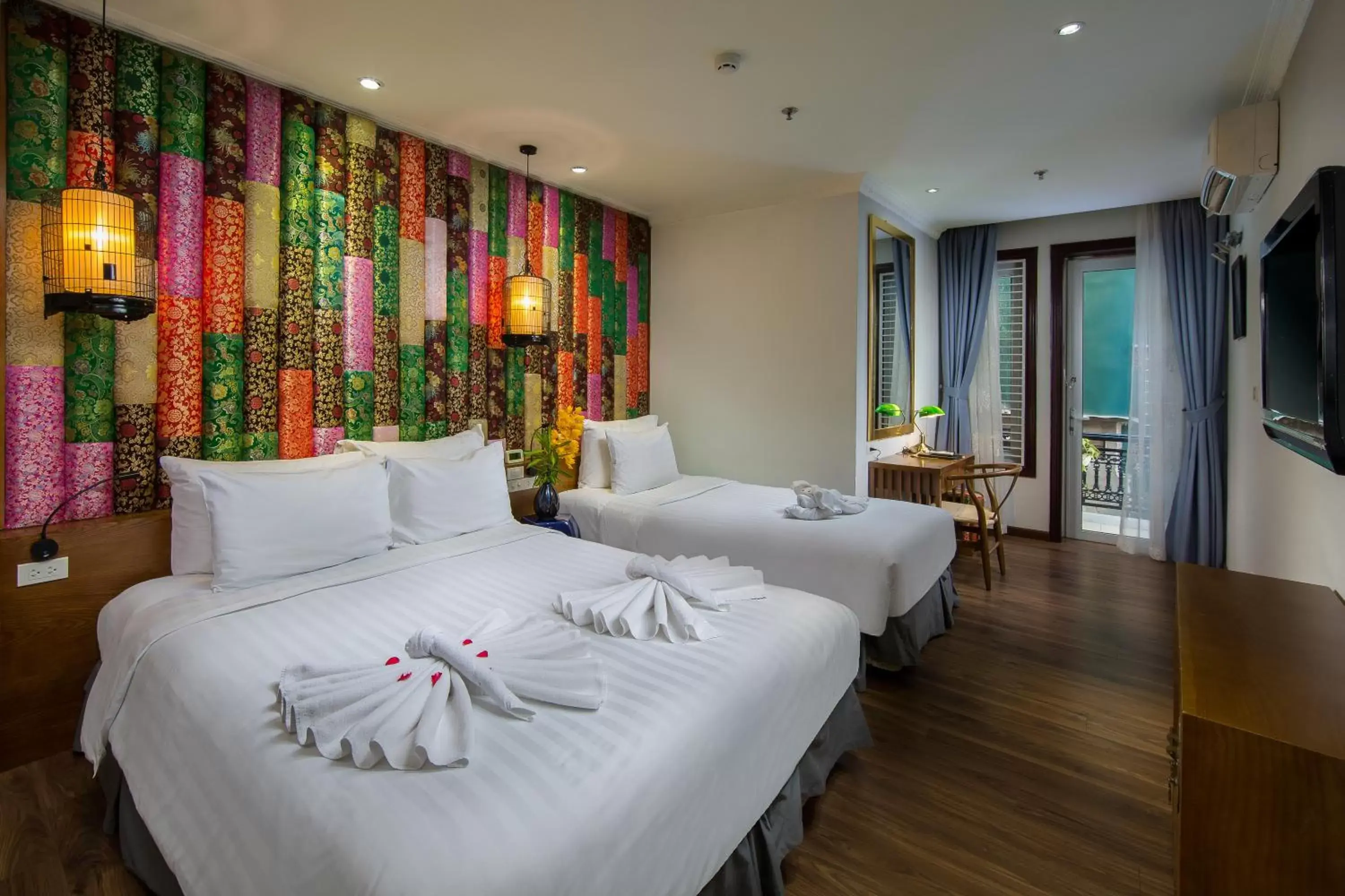 Family Room with Balcony in Hanoi Media Hotel & Spa Family Room with Balcony in Hanoi Media Hotel & Spa