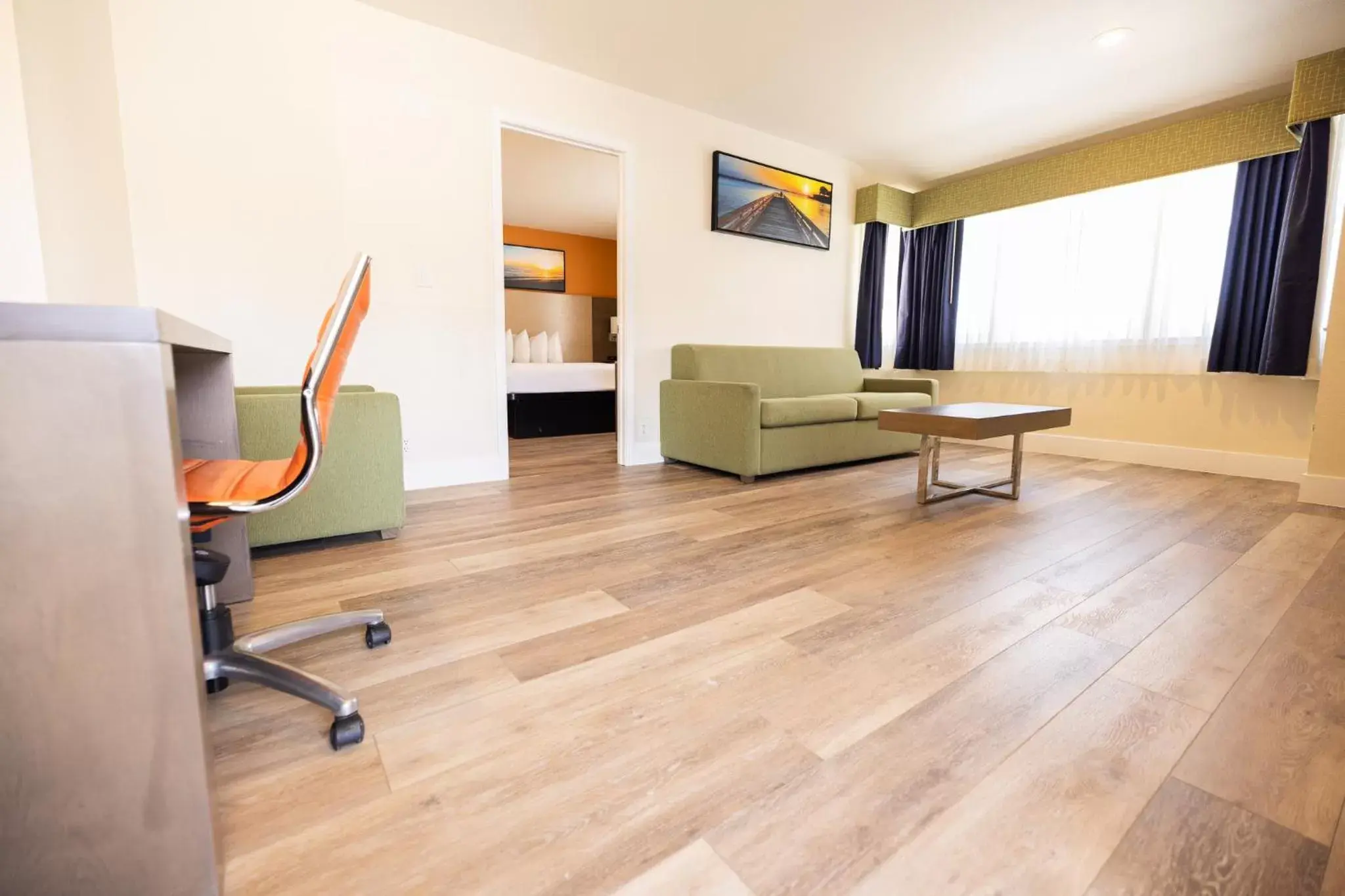 King Studio Suite - Non-Smoking in Days Inn by Wyndham Monterey Downtown King Studio Suite - Non-Smoking in Days Inn by Wyndham Monterey Downtown