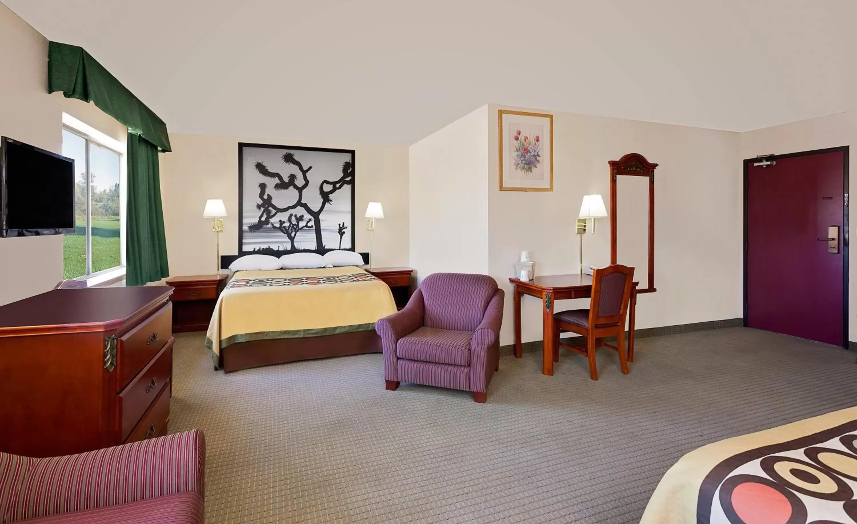 Suite with One King Bed and One Queen Bed - Non-Smoking in Super 8 by Wyndham Yucca Val/Joshua Tree Nat Pk Area Suite with One King Bed and One Queen Bed - Non-Smoking in Super 8 by Wyndham Yucca Val/Joshua Tree Nat Pk Area