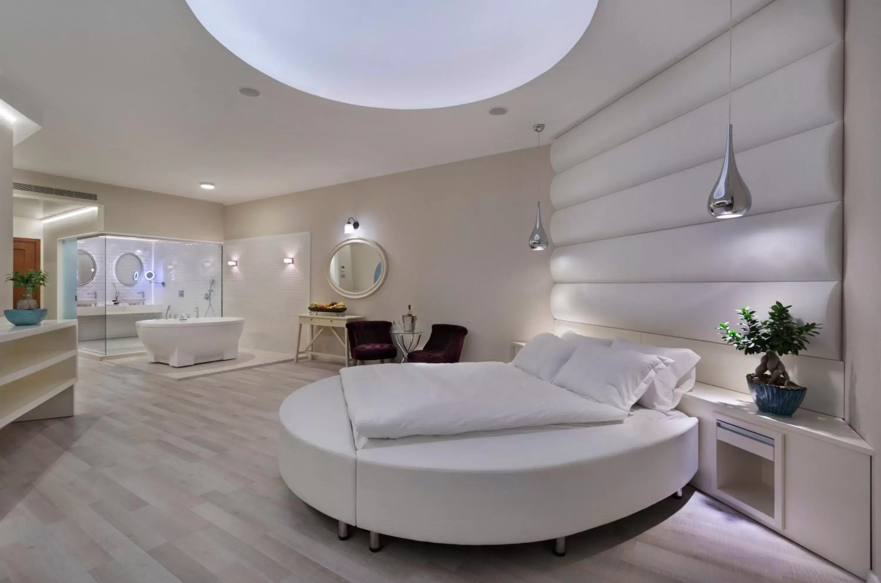 White Suite - single occupancy in Garden Hotel Boutique & Events White Suite - single occupancy in Garden Hotel Boutique & Events