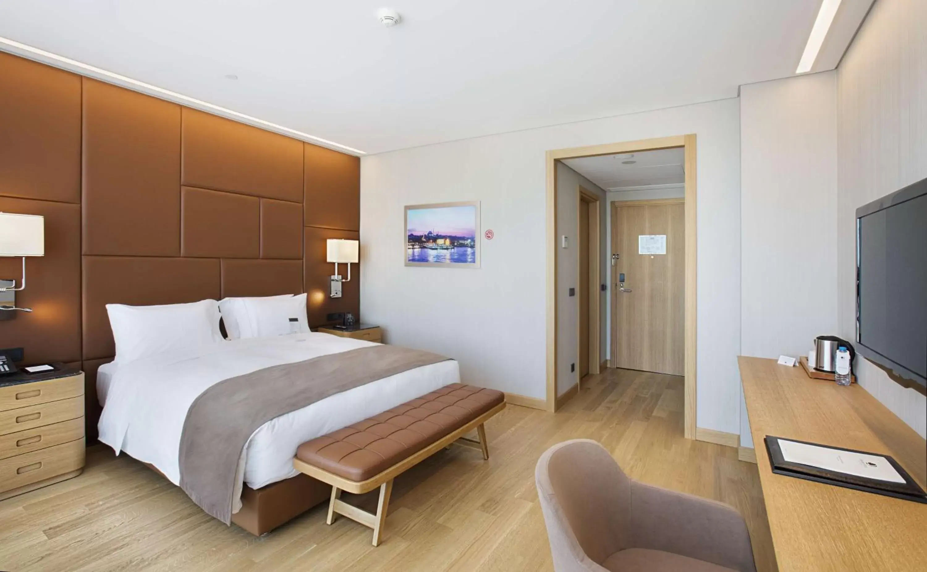 King Guest Room in DoubleTree by Hilton Istanbul-Avcilar King Guest Room in DoubleTree by Hilton Istanbul-Avcilar