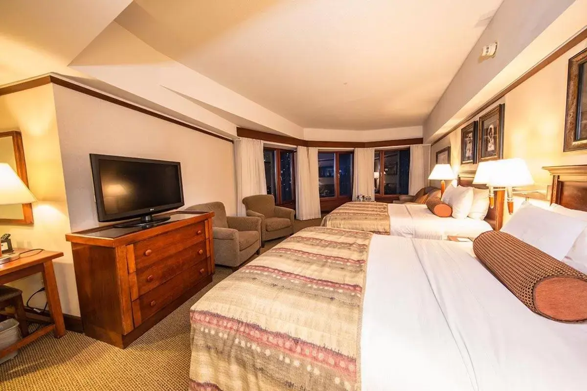 Junior Suite in Alyeska Resort Junior Suite in Alyeska Resort