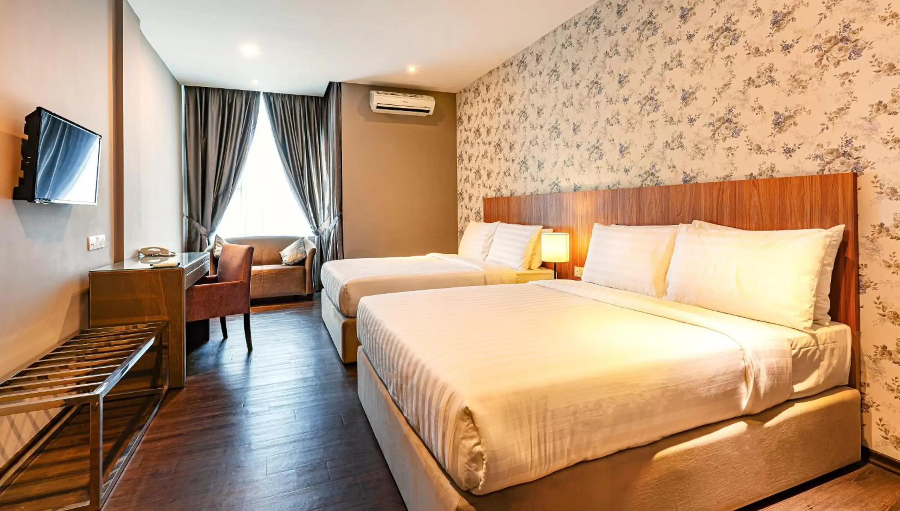 Deluxe Family Room in Le'venue Hotel Deluxe Family Room in Le'venue Hotel