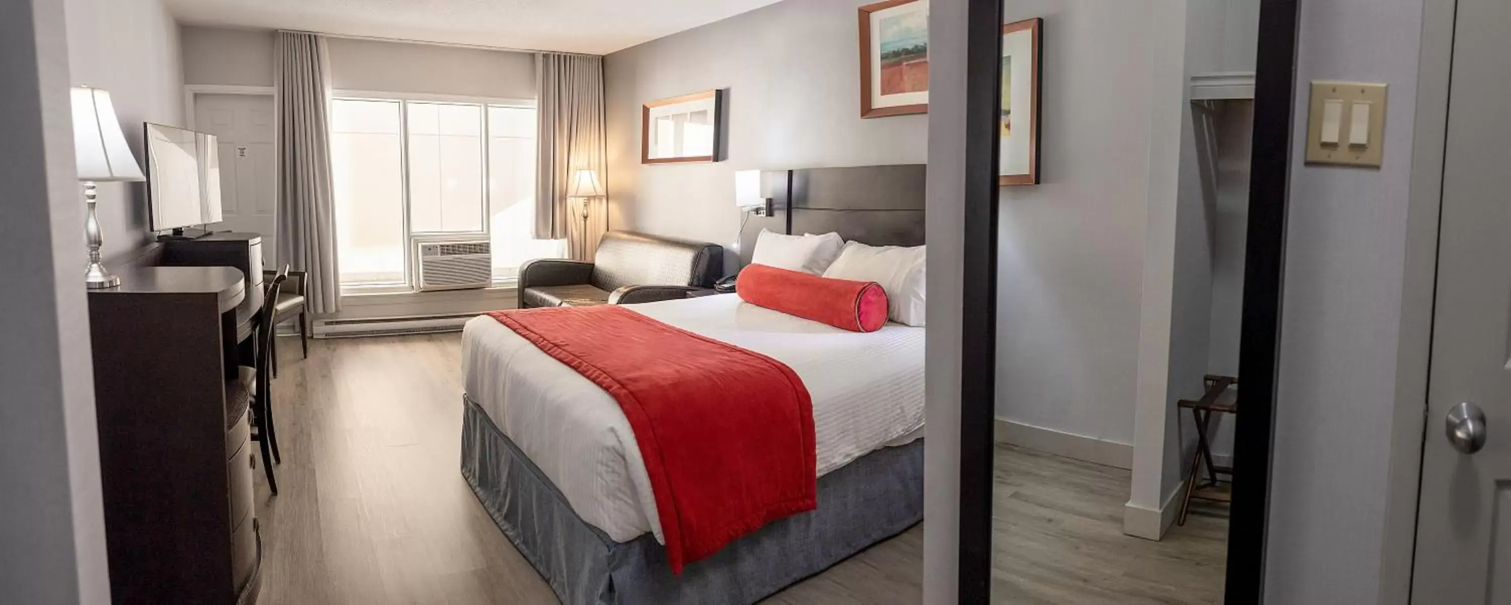 Premium Queen Room with sofa bed in Auberge Royal Versailles Premium Queen Room with sofa bed in Auberge Royal Versailles