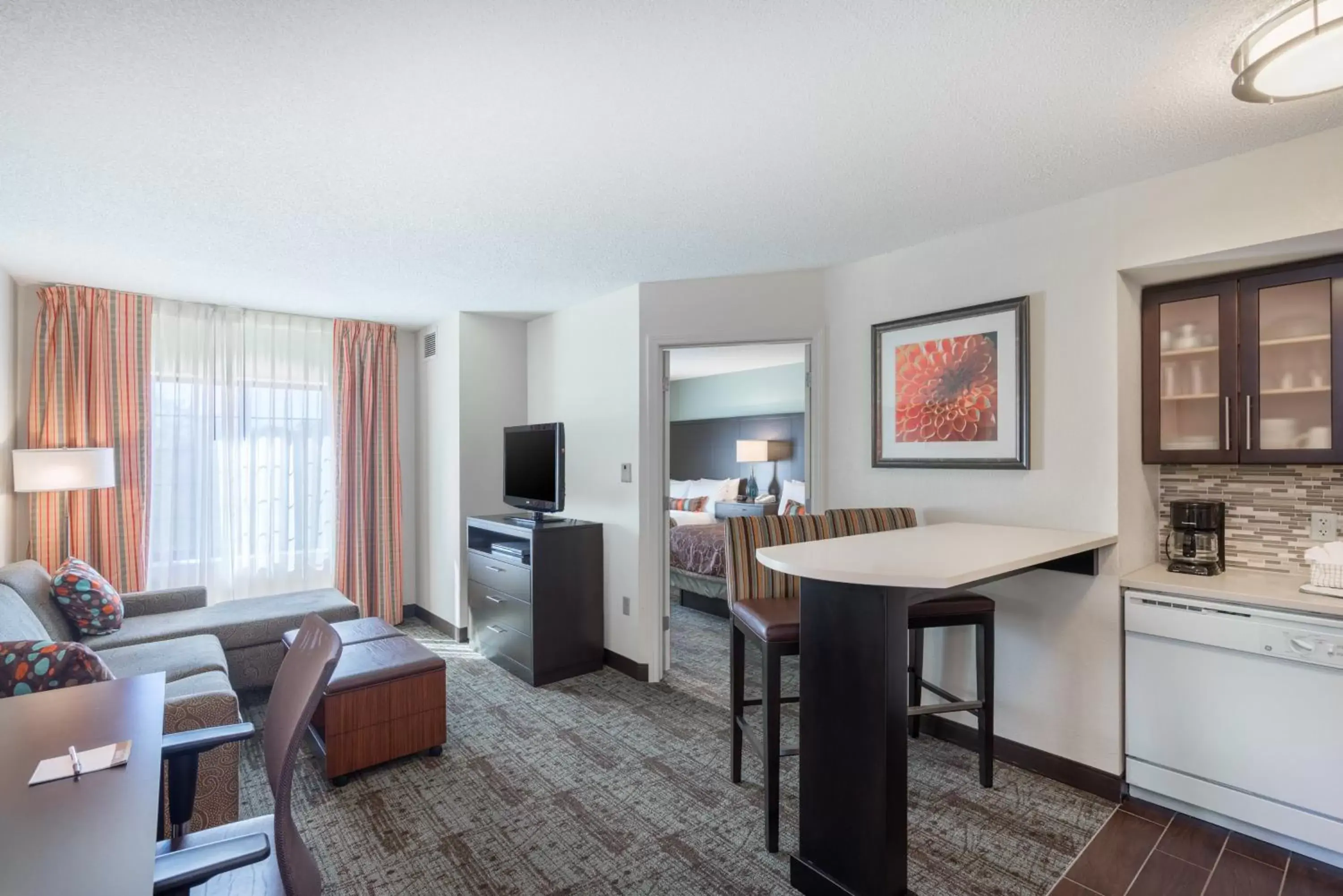Two-Bedroom Suite - Non-Smoking in Staybridge Suites Wilmington-Newark by IHG Two-Bedroom Suite - Non-Smoking in Staybridge Suites Wilmington-Newark by IHG