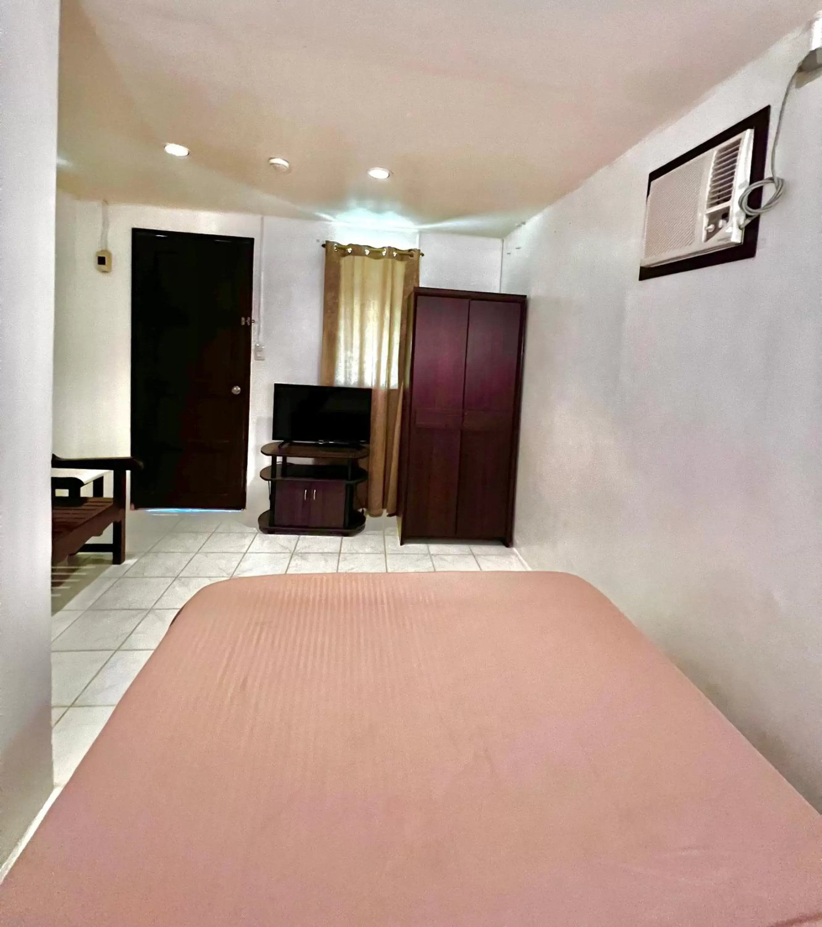 Double Room with Private Bathroom in West Side Cabana Double Room with Private Bathroom in West Side Cabana