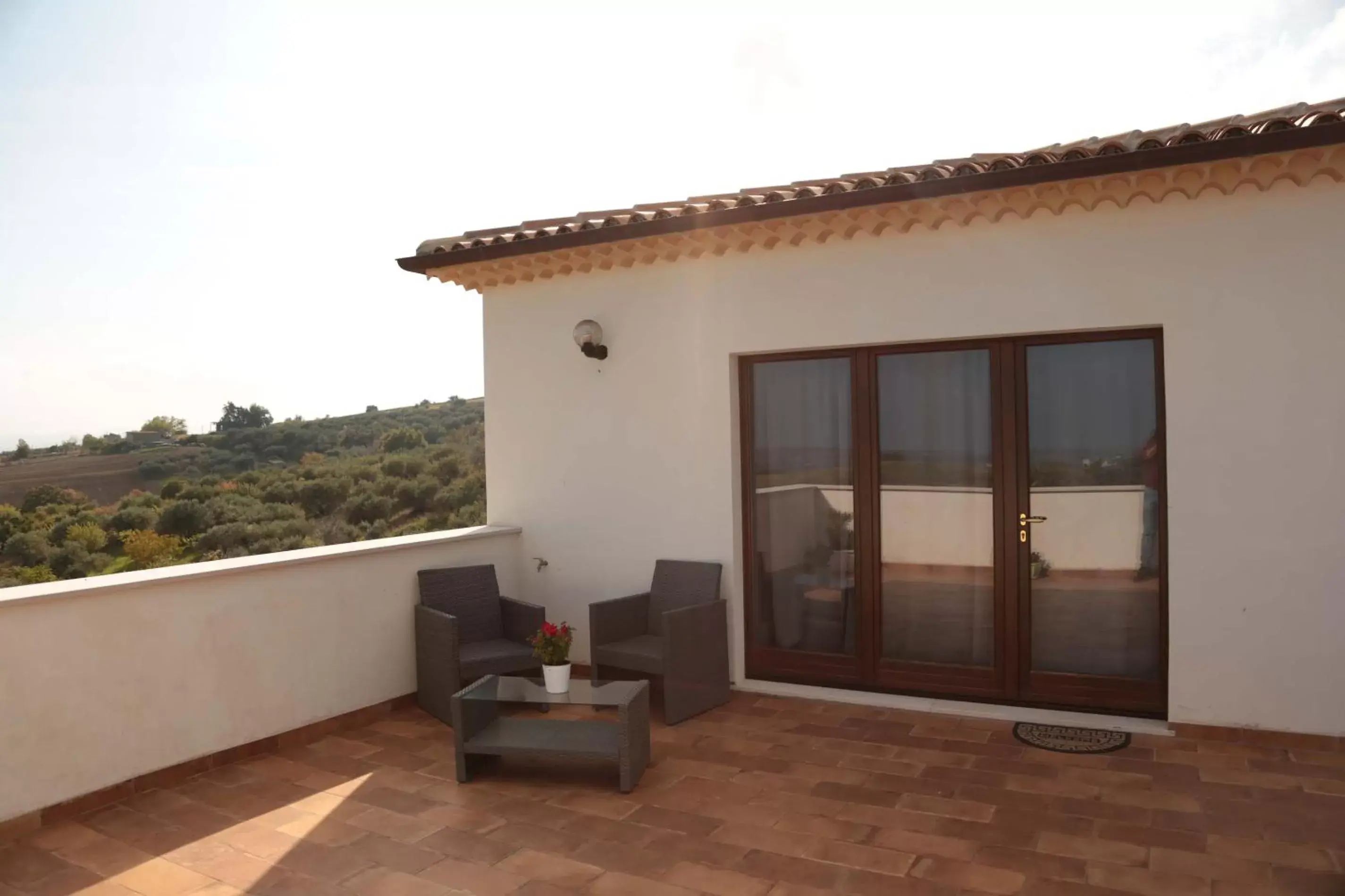 Triple Room with Terrace in Villa Angiolina, Molise Triple Room with Terrace in Villa Angiolina, Molise